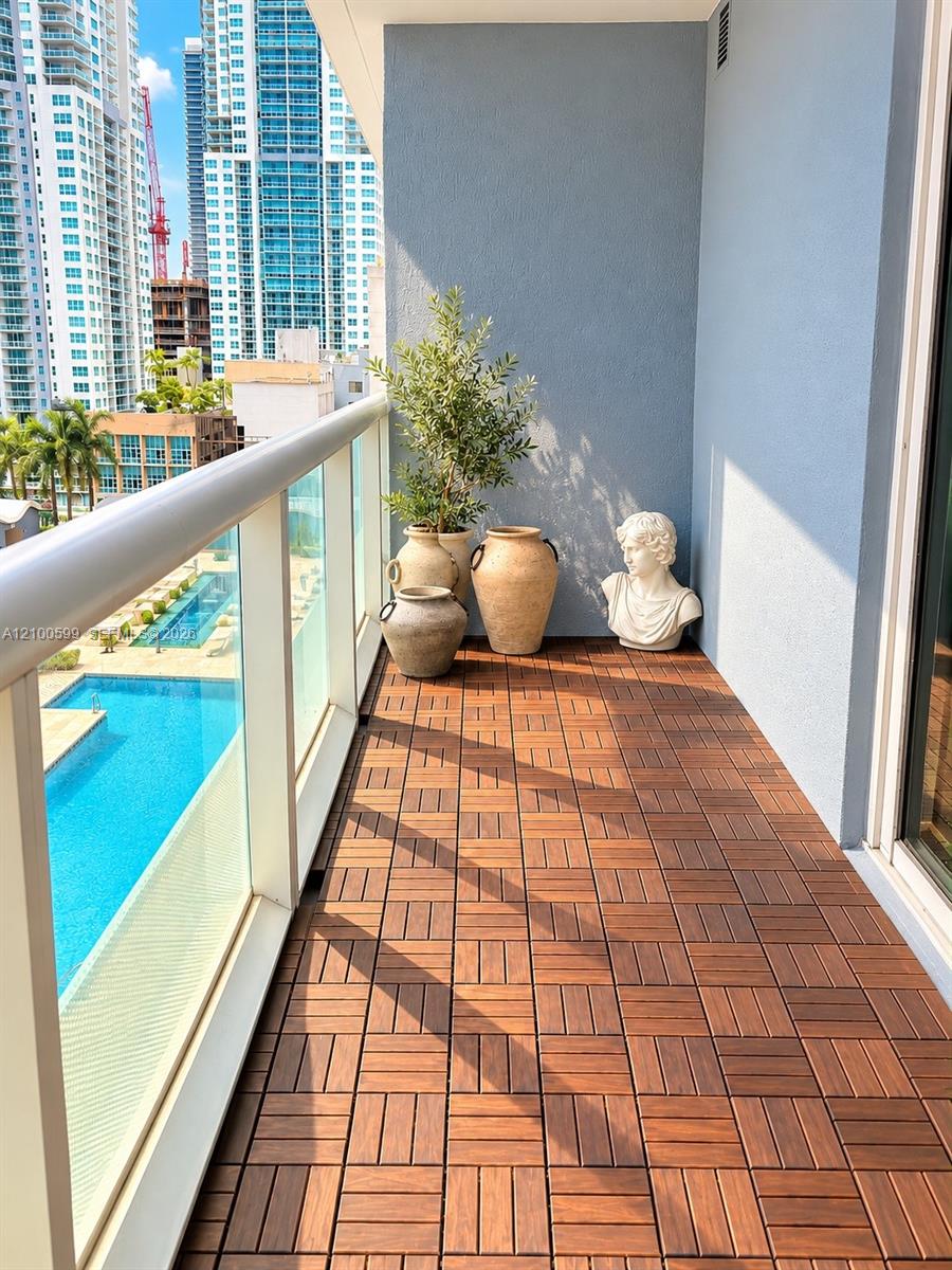 50 Biscayne Boulevard gallery image #5