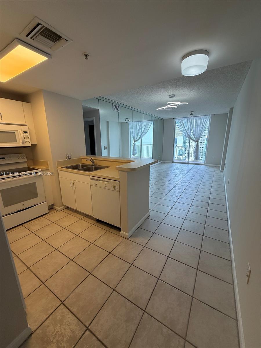 185 SE 14th Terrace