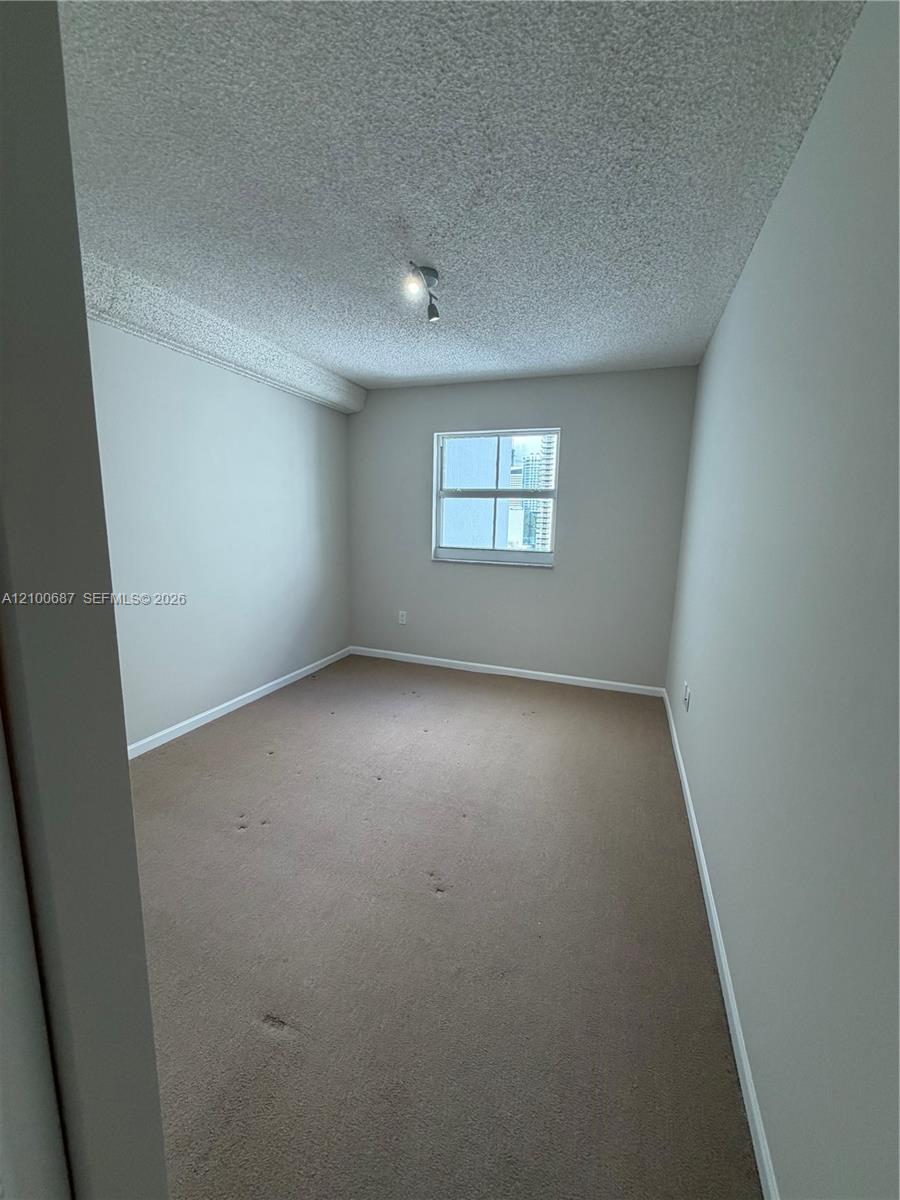 185 SE 14th Terrace