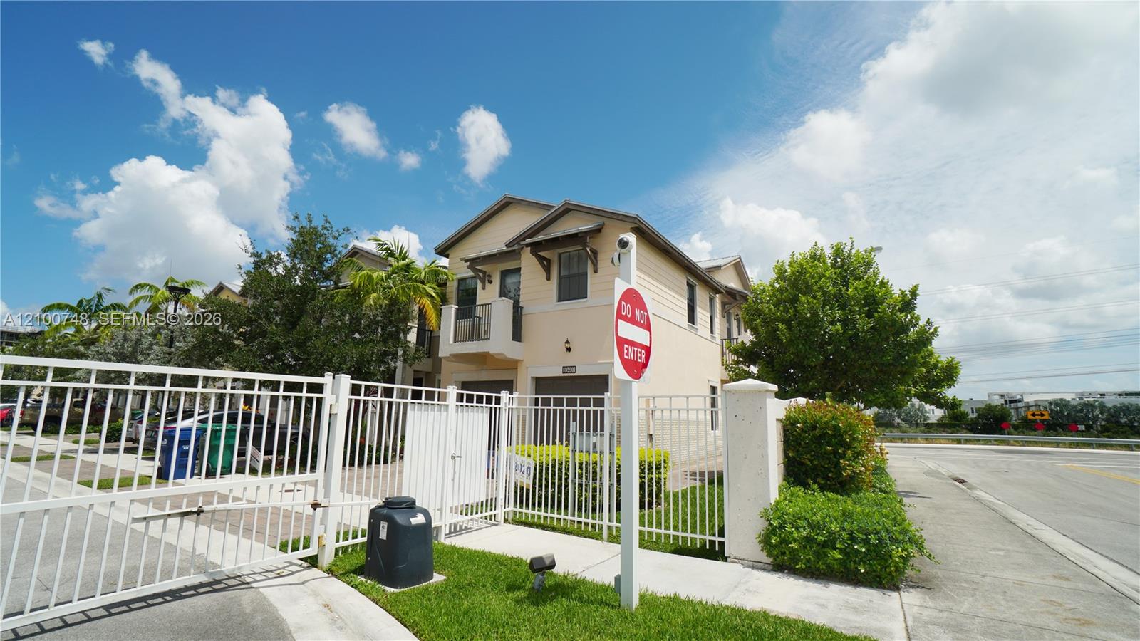 10401 NW 61st Lane gallery image #36