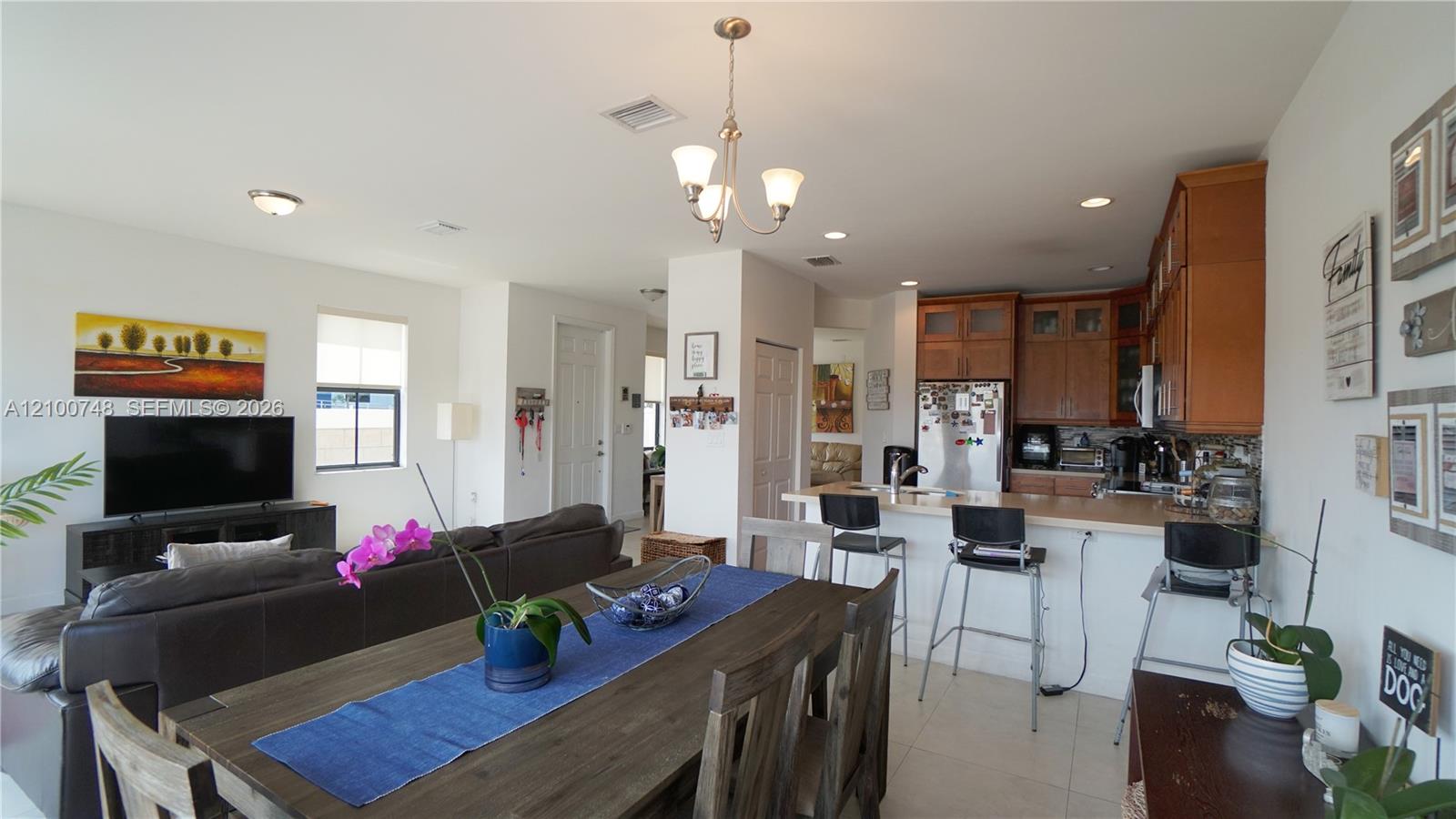 10401 NW 61st Lane gallery image #9