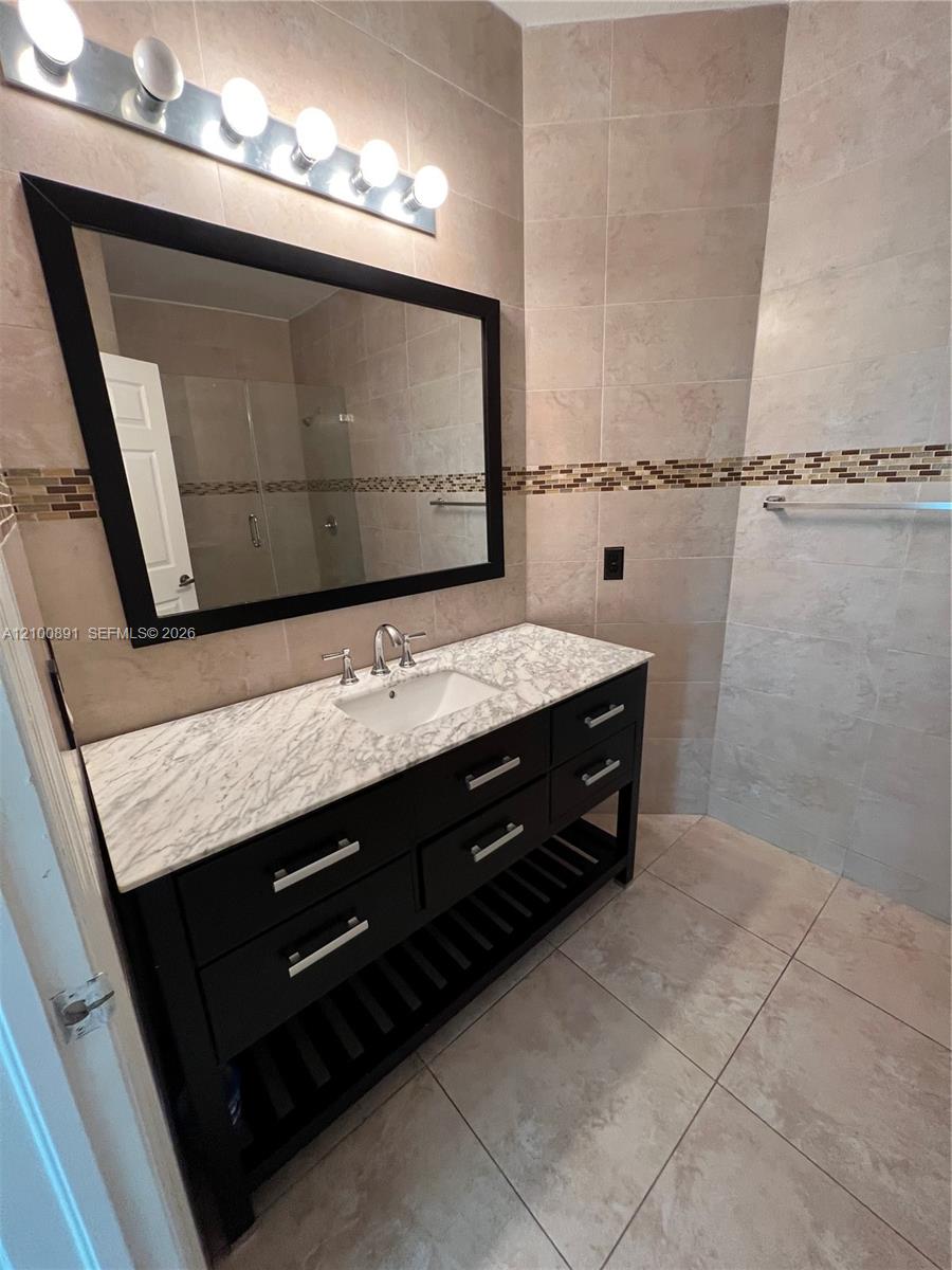 7731 NW 114th Place gallery image #14