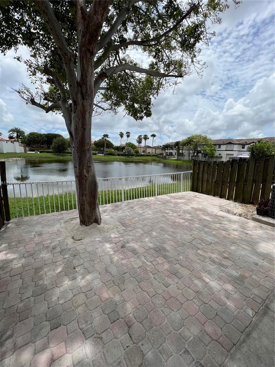 7731 NW 114th Place gallery image #5