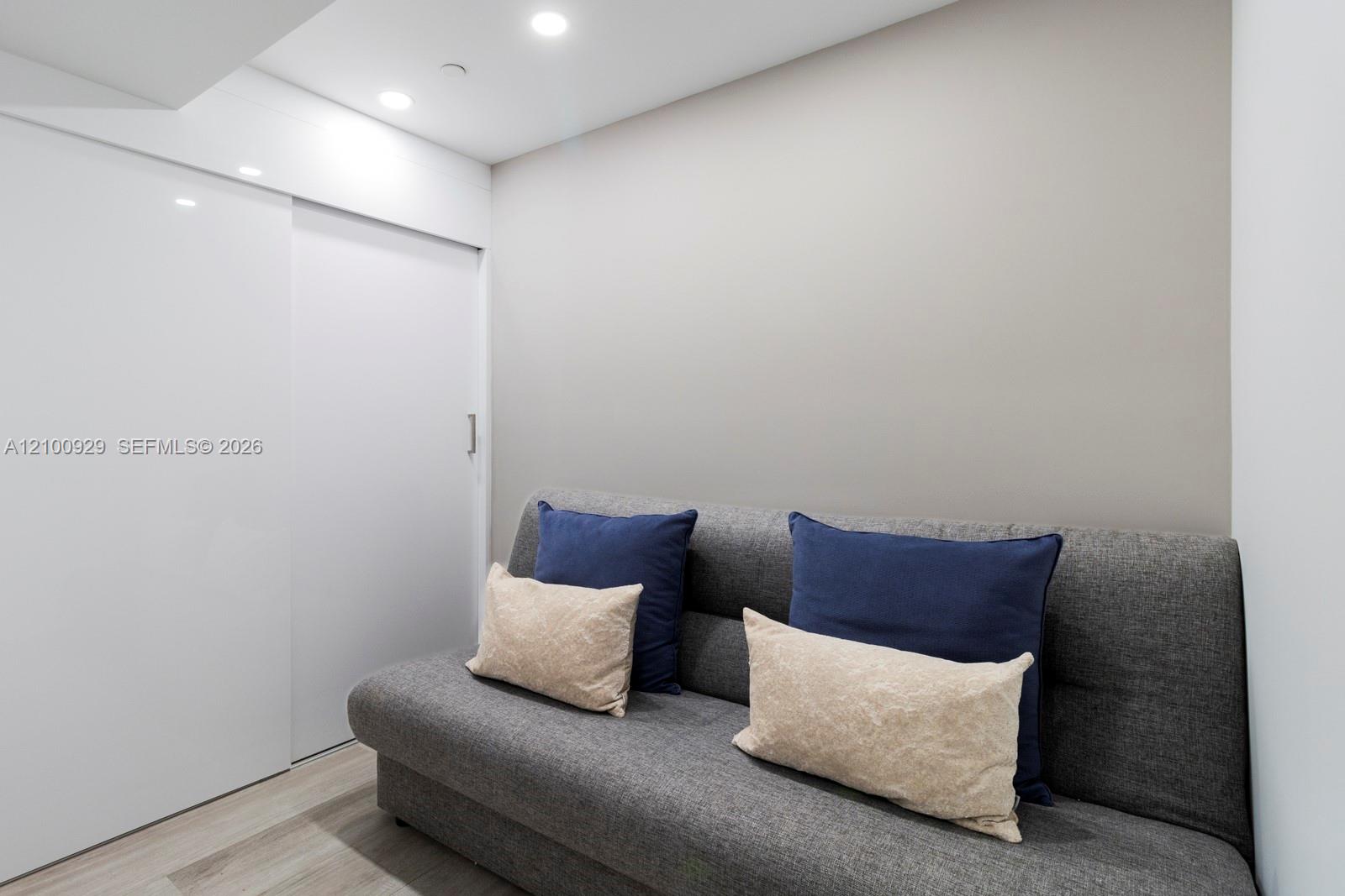 55 SW 9th Street