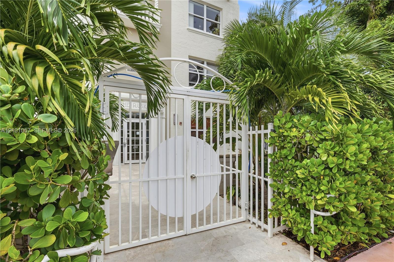 1542 Drexel Avenue