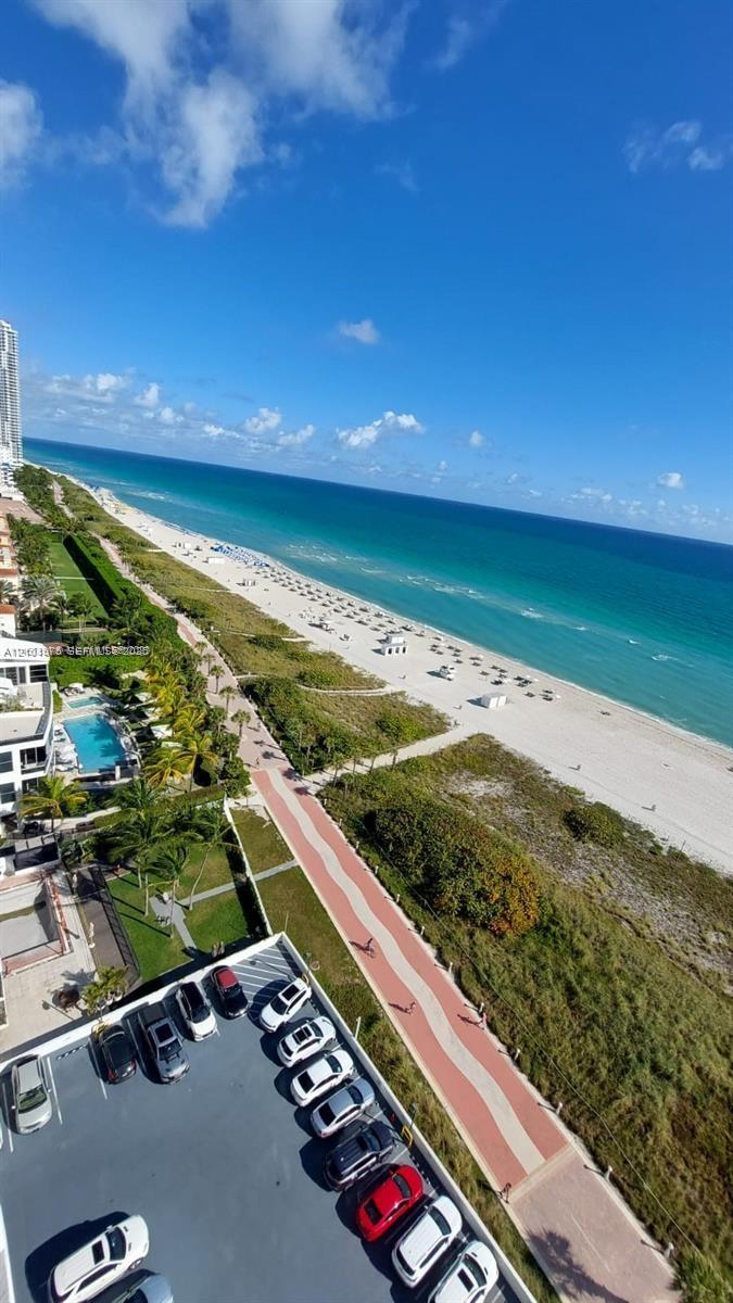 5825 Collins Avenue gallery image #50