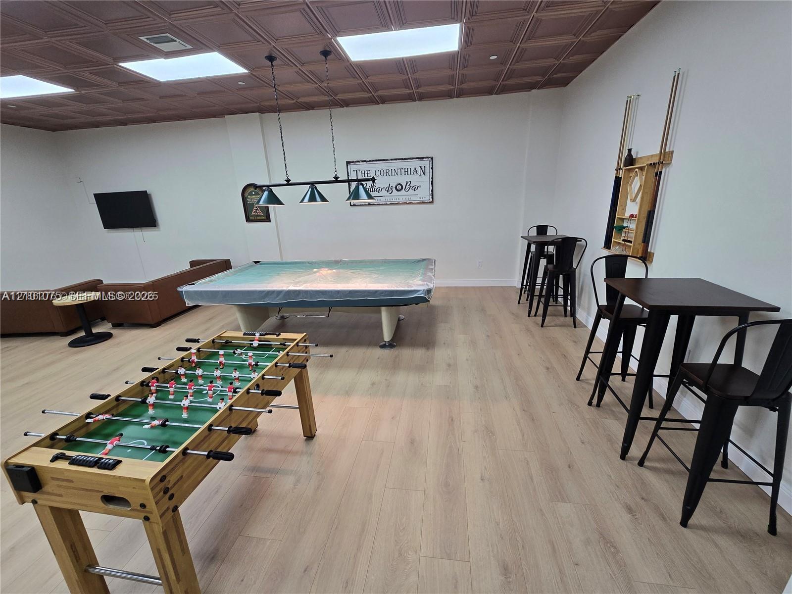 5825 Collins Avenue gallery image #64