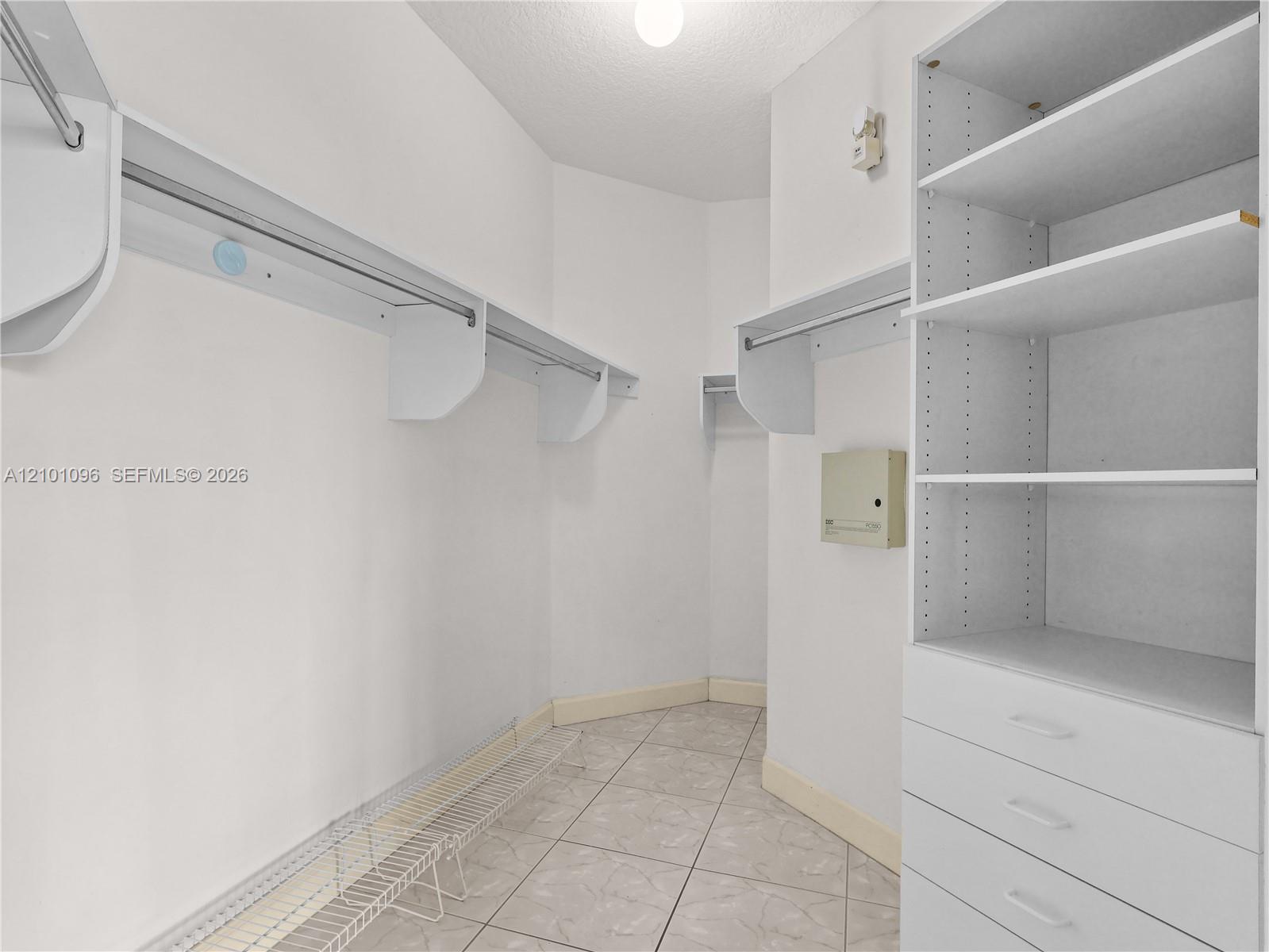 9776 NW 30th Street gallery image #33