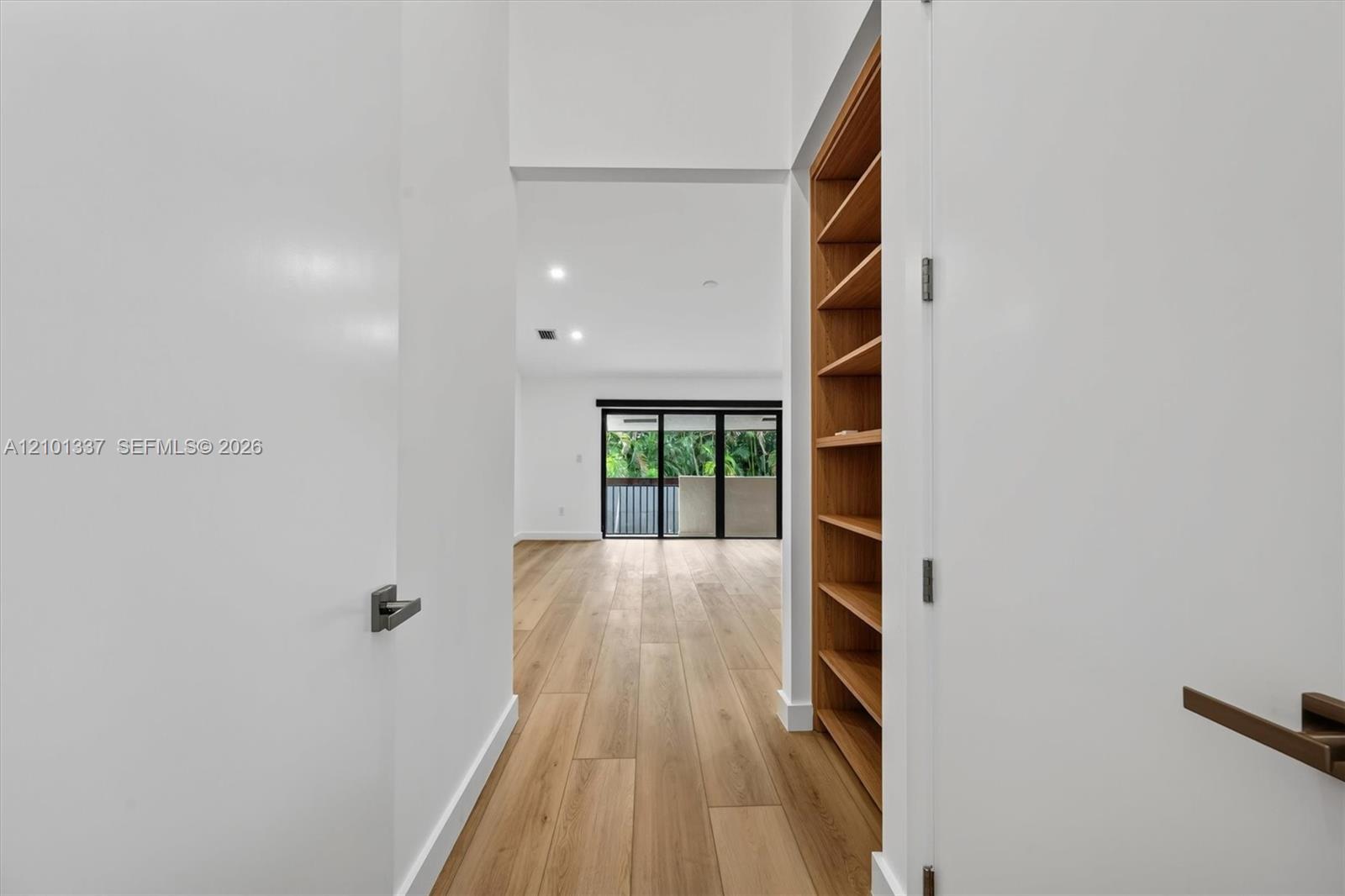 9340 NW 48th Doral Terrace gallery image #16