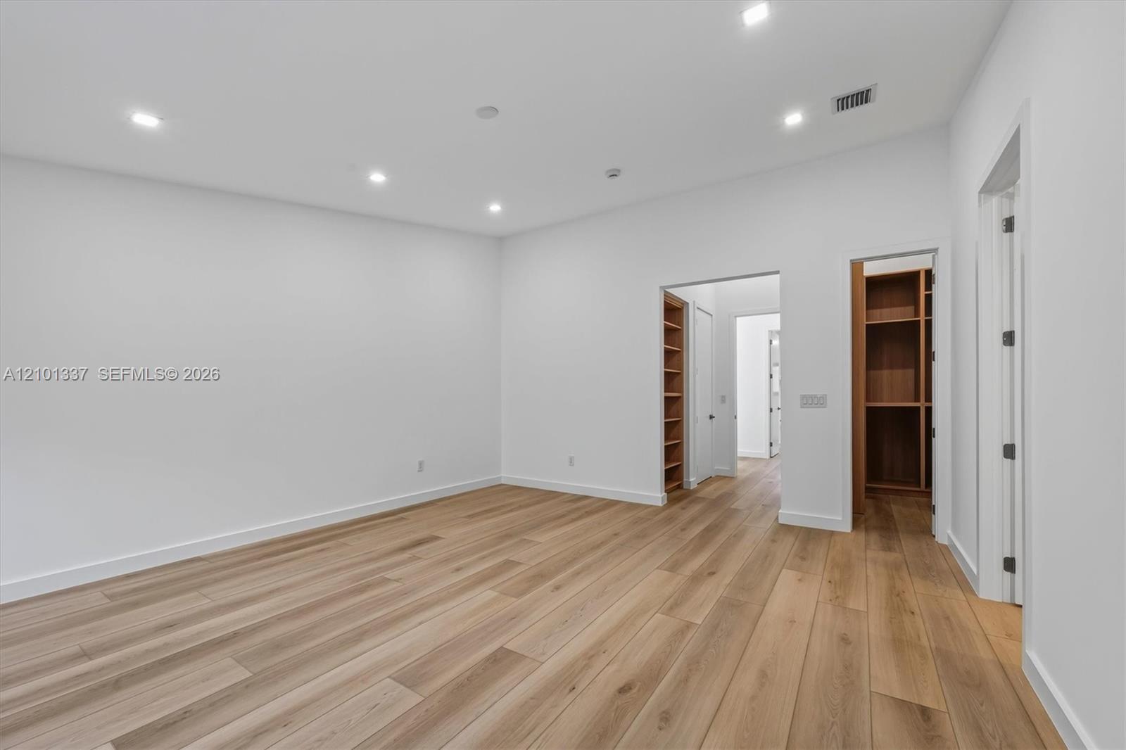 9340 NW 48th Doral Terrace gallery image #20