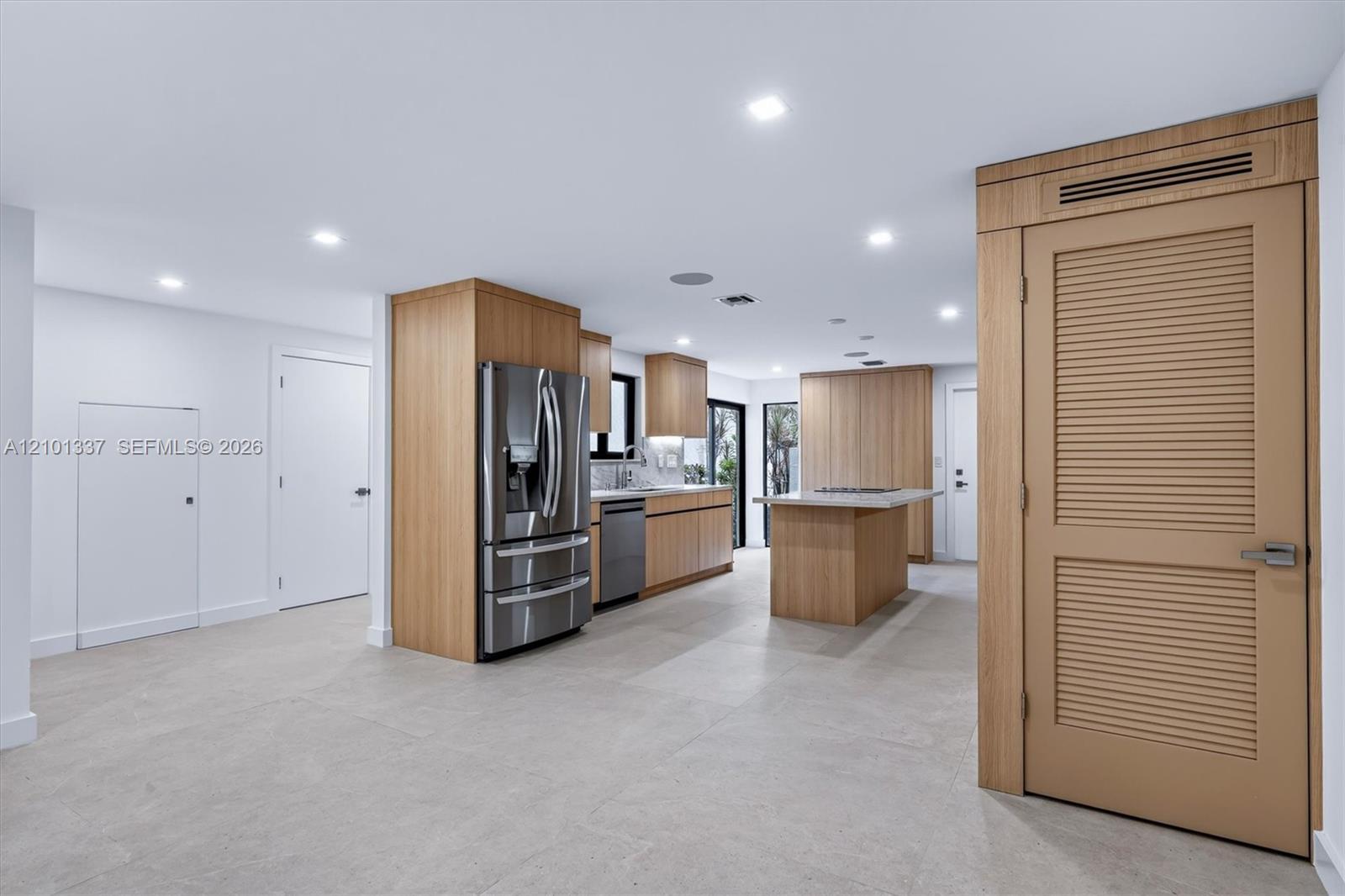 9340 NW 48th Doral Terrace gallery image #3