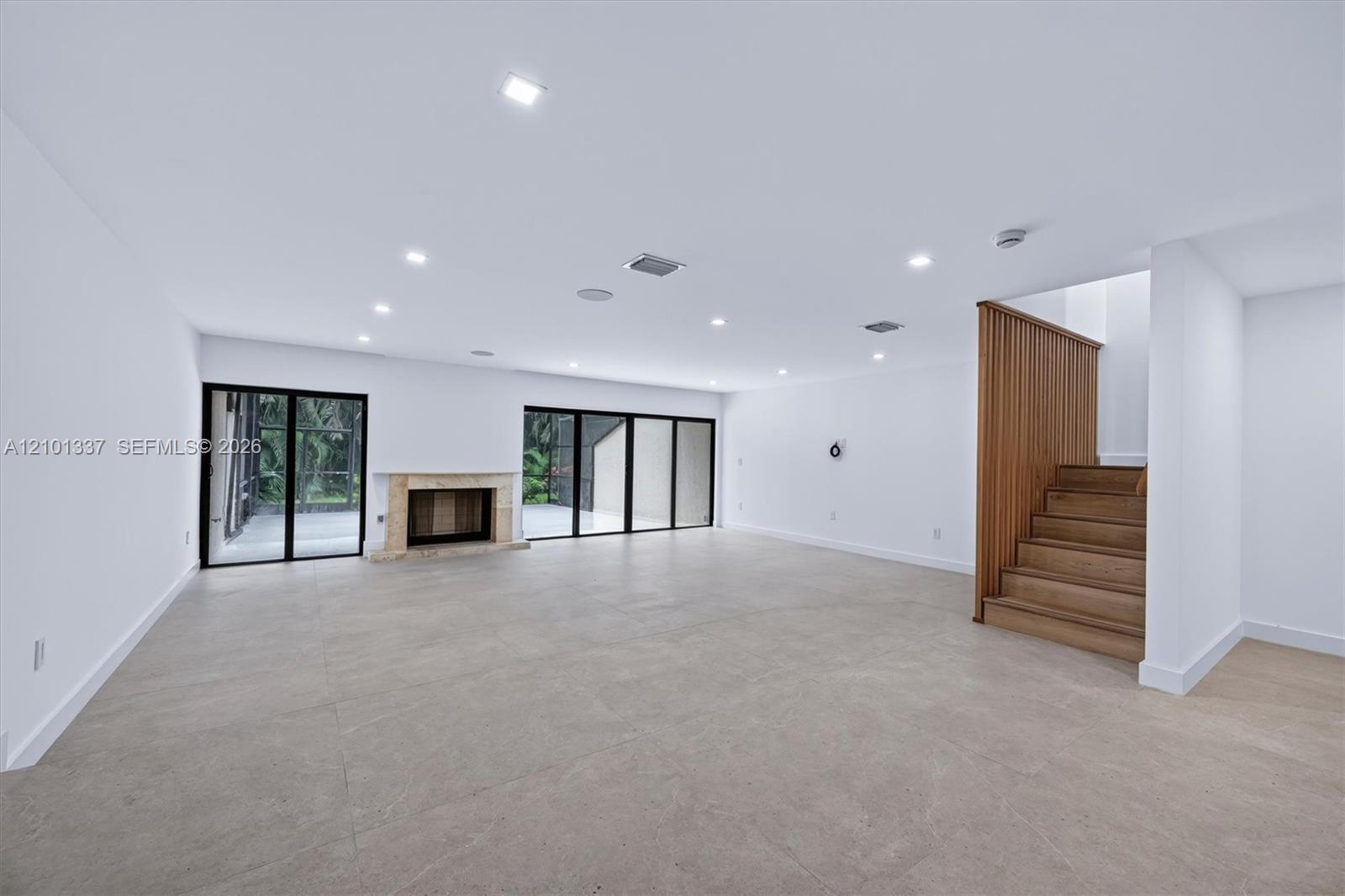 9340 NW 48th Doral Terrace gallery image #8