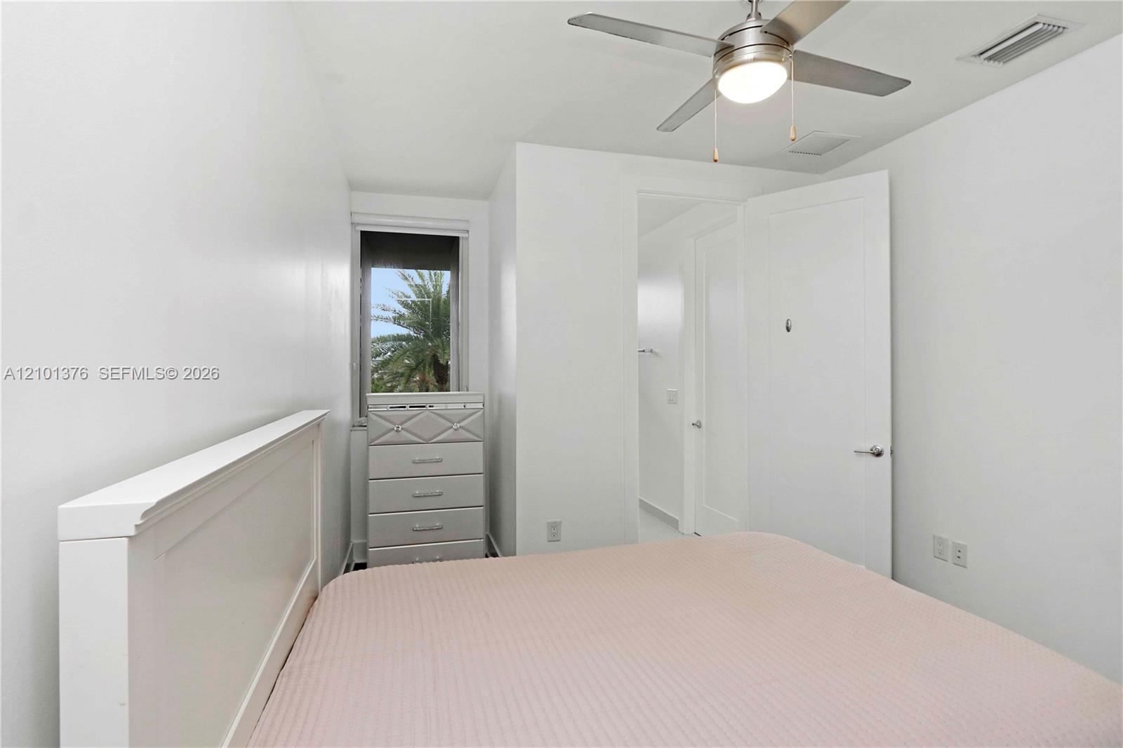 10541 NW 66th Street gallery image #26