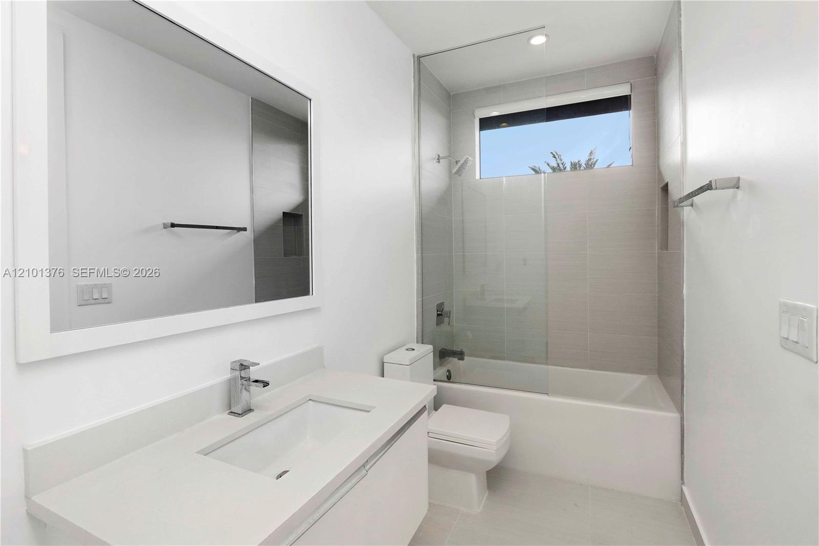10541 NW 66th Street gallery image #28