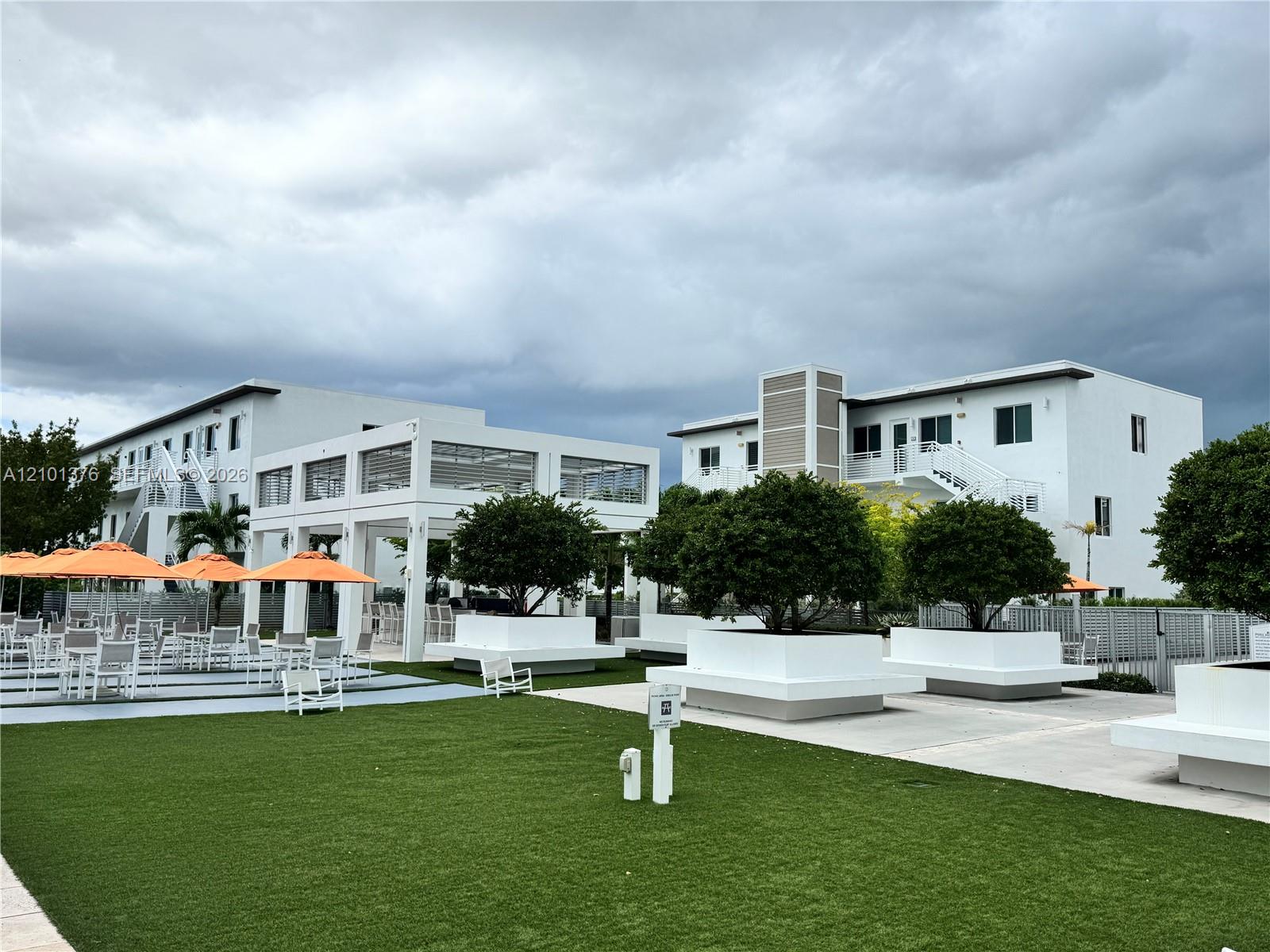 10541 NW 66th Street gallery image #39