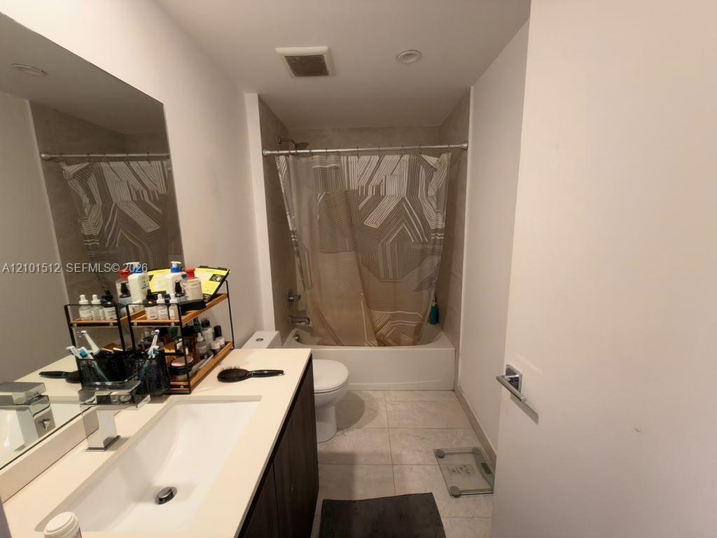 488 NE 18th Street gallery image #10