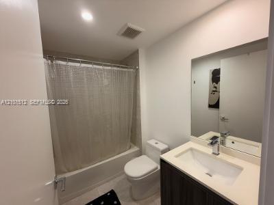 488 NE 18th Street gallery image #13