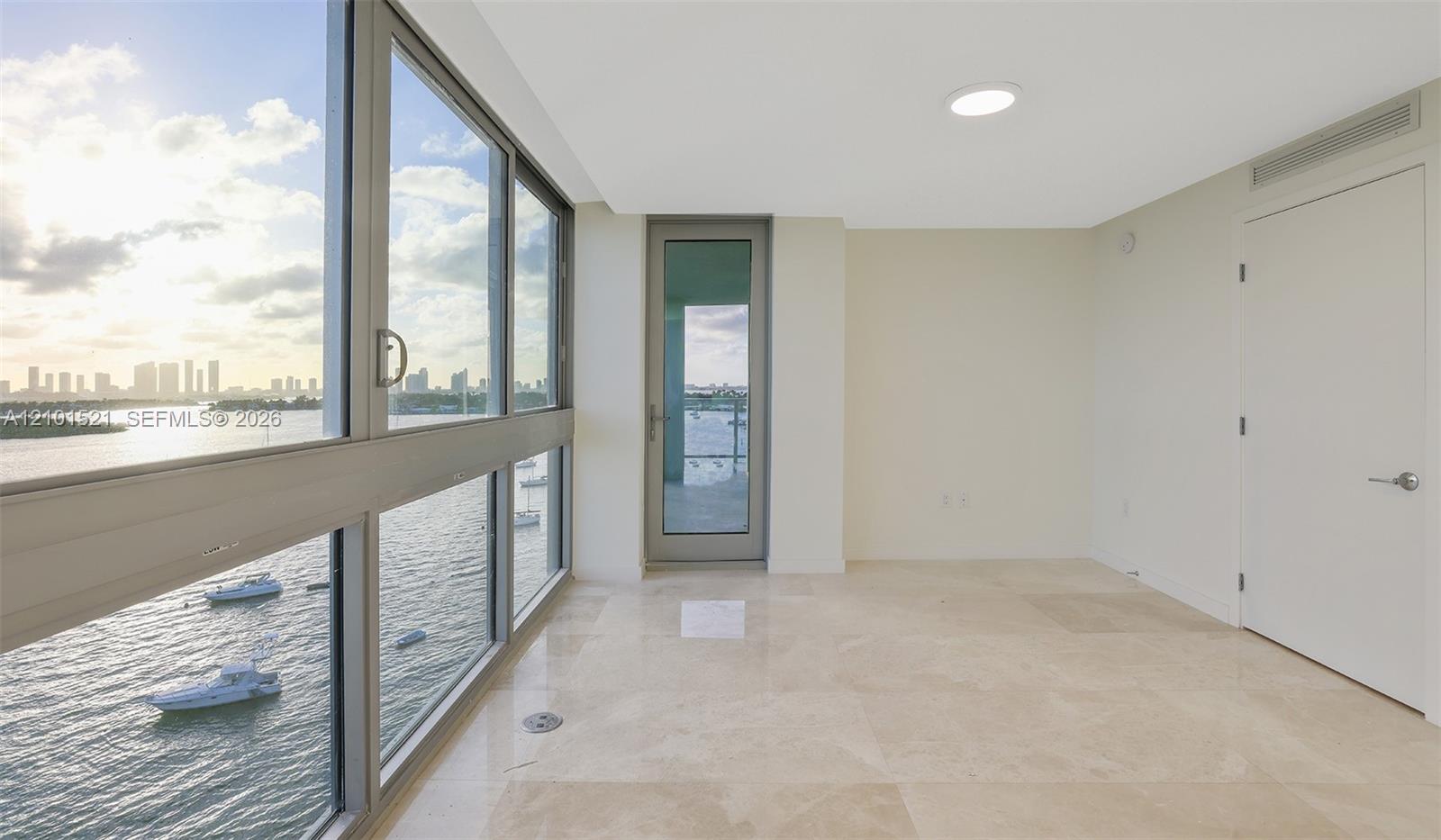 1508 Bay Road gallery image #10