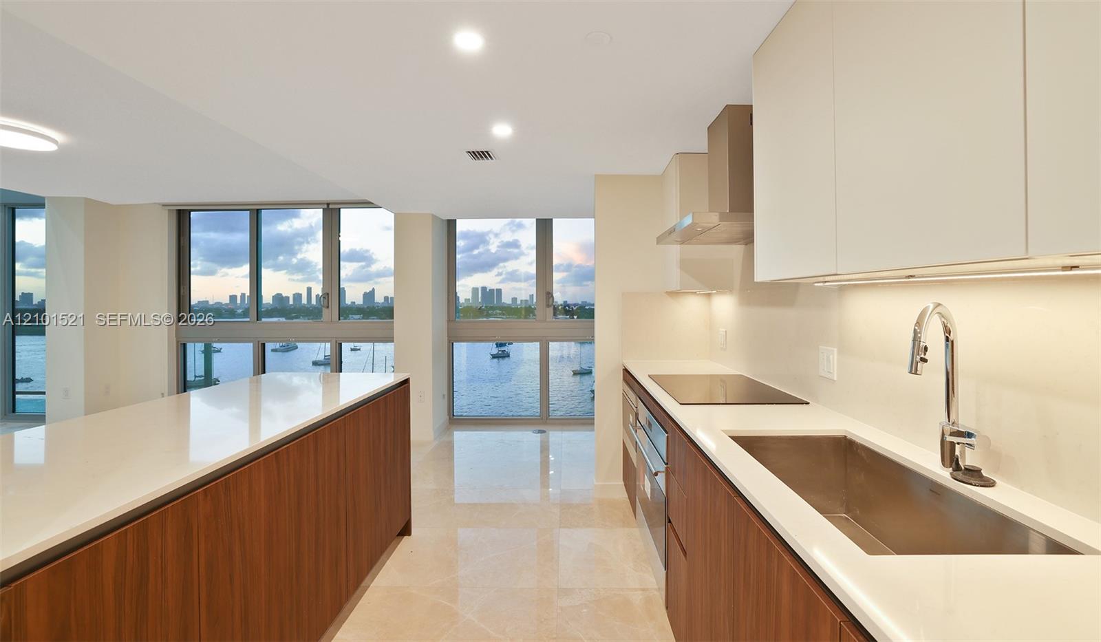 1508 Bay Road gallery image #6