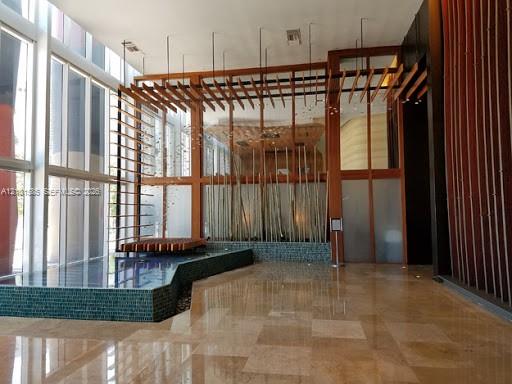 50 Biscayne Boulevard gallery image #2