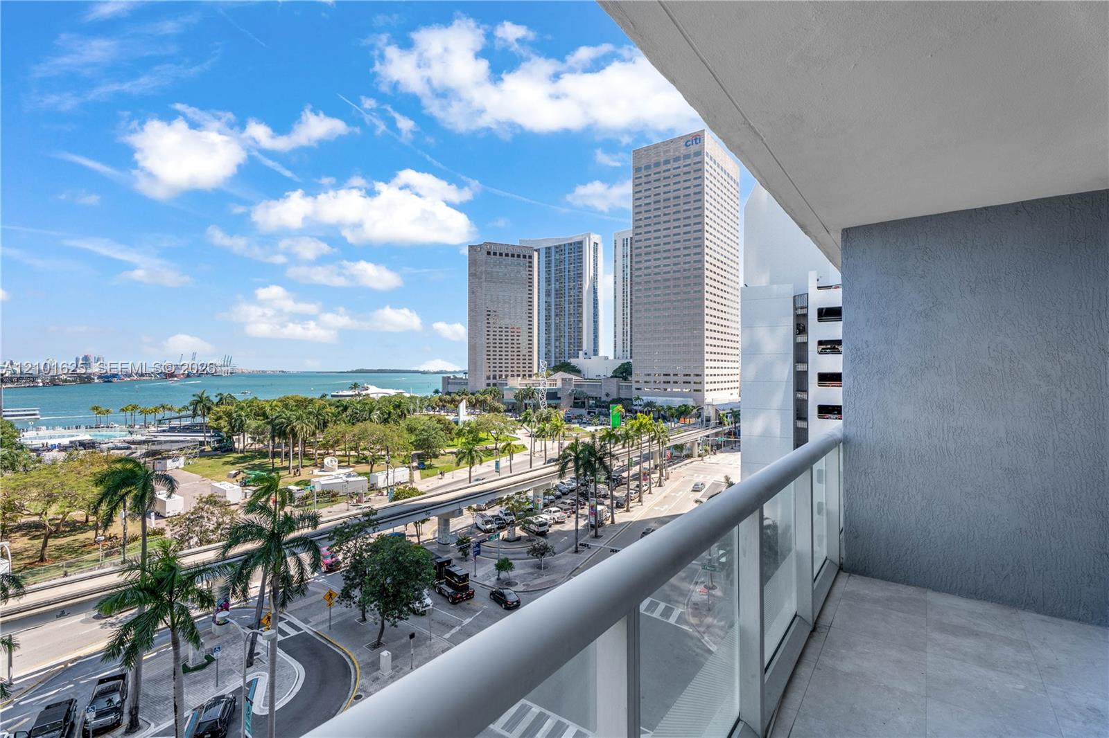 50 Biscayne Boulevard gallery image #5