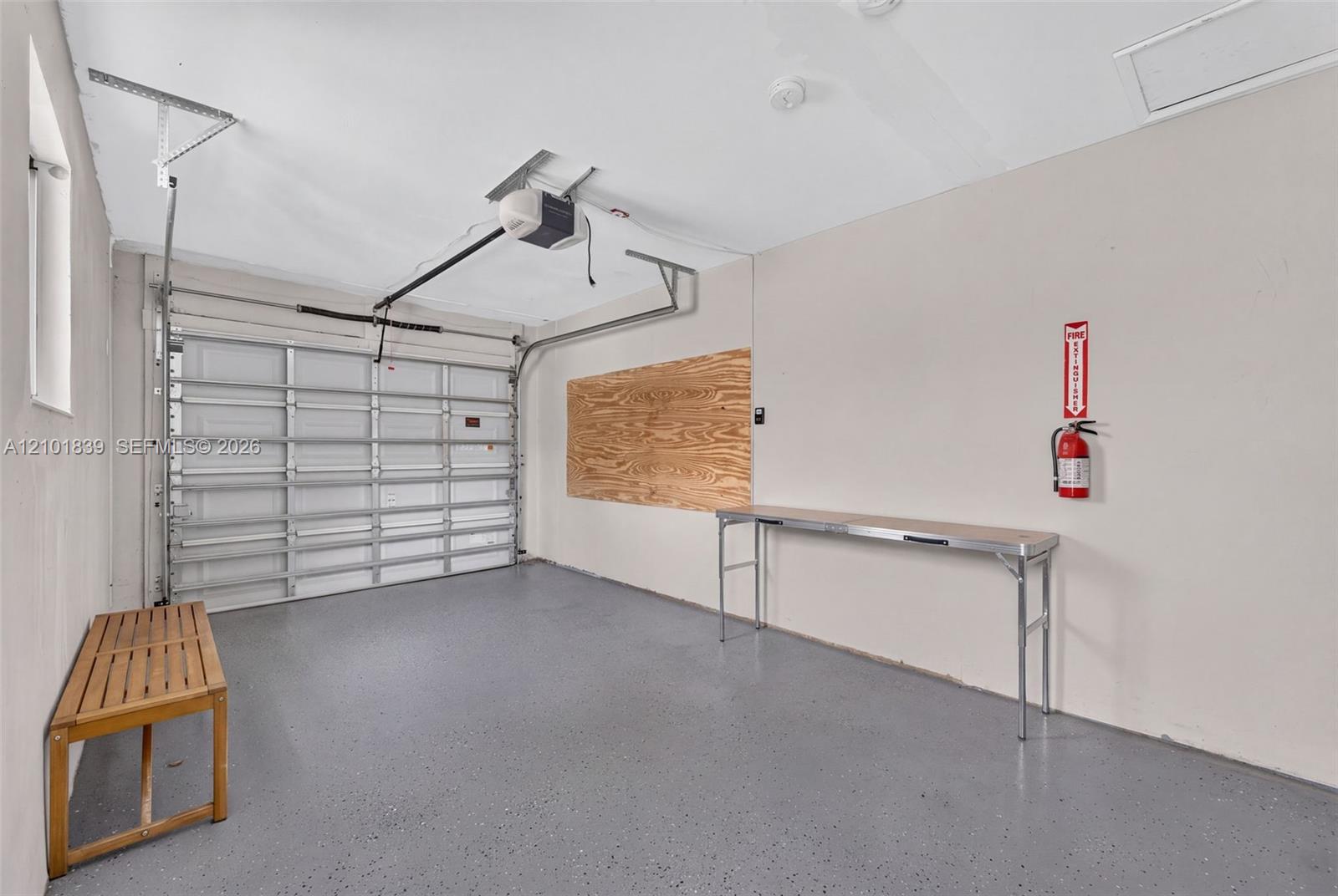 433 NW 15th Way gallery image #7