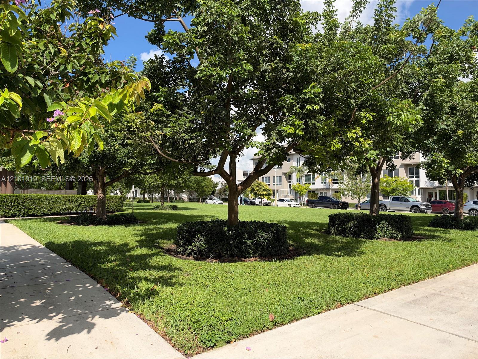 10225 NW 63rd Terrace gallery image #24