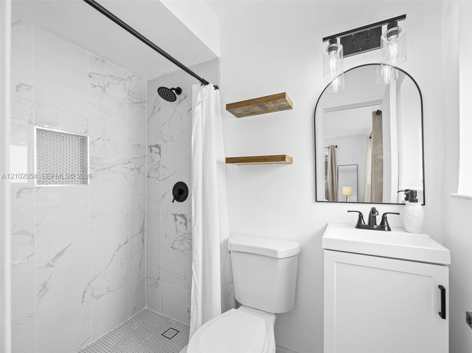 231 SW 28th Terrace gallery image #12