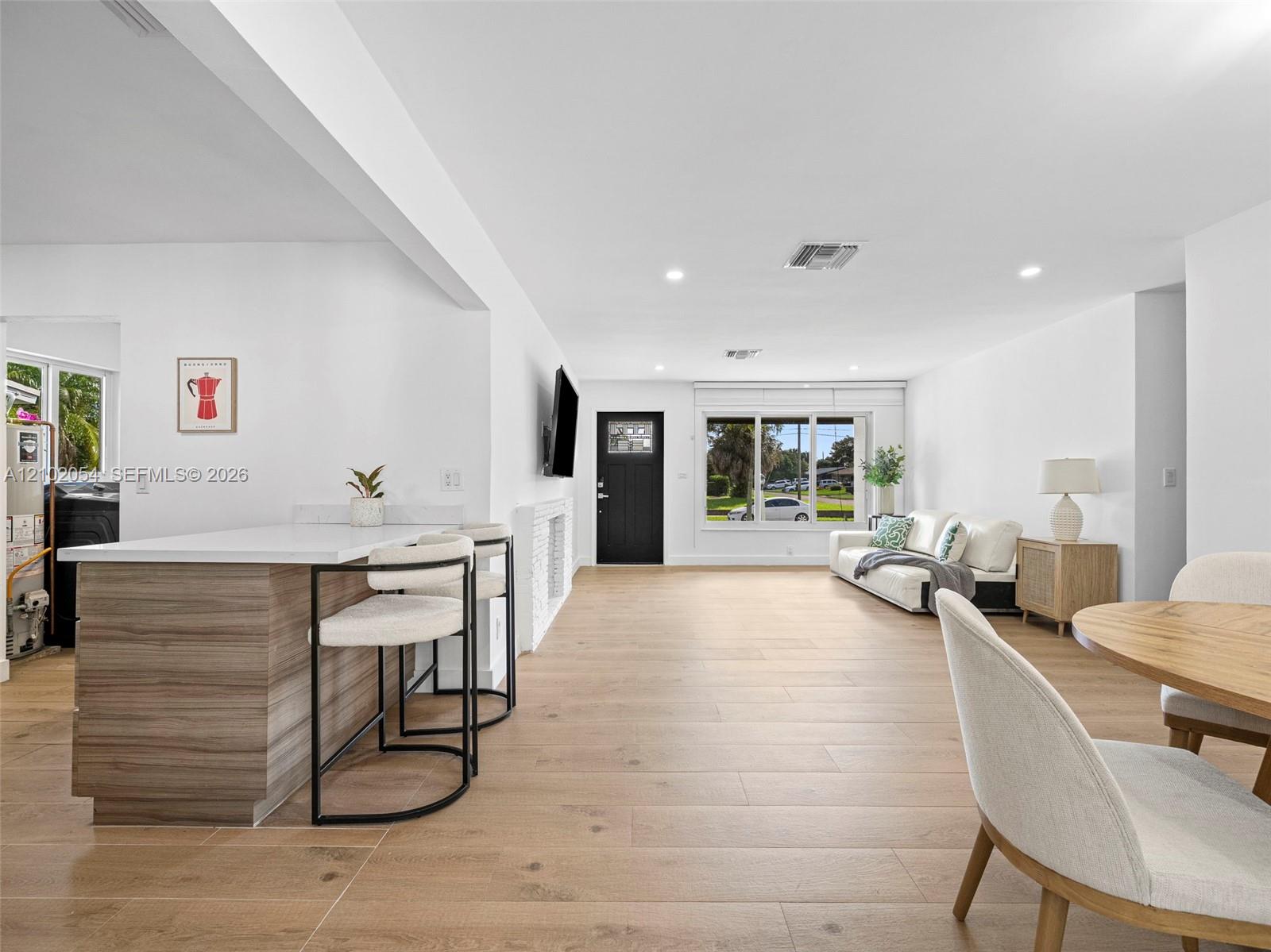 231 SW 28th Terrace gallery image #19
