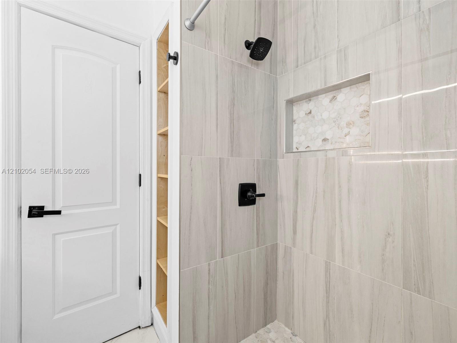 231 SW 28th Terrace gallery image #24