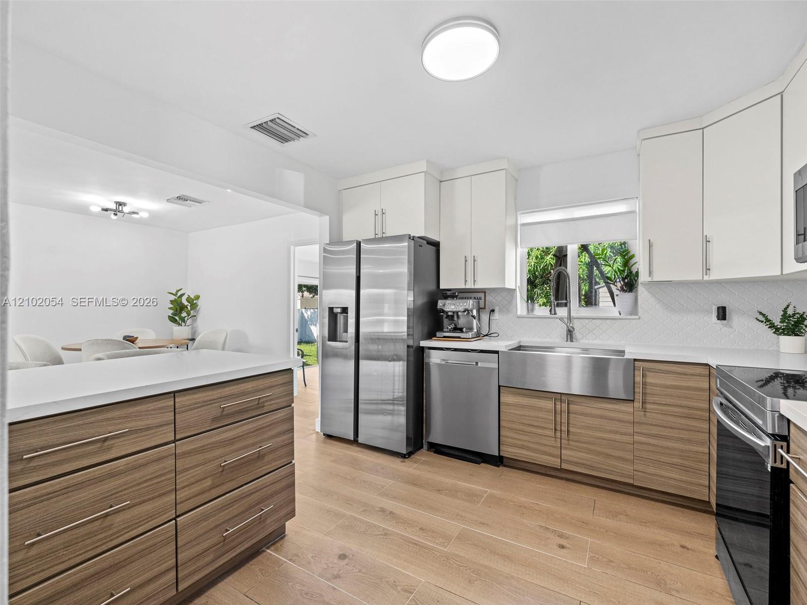 231 SW 28th Terrace gallery image #6