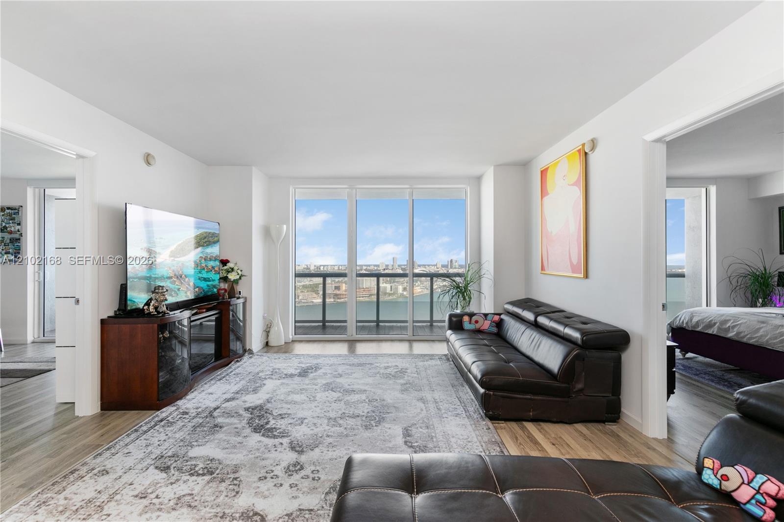 50 Biscayne Boulevard gallery image #10
