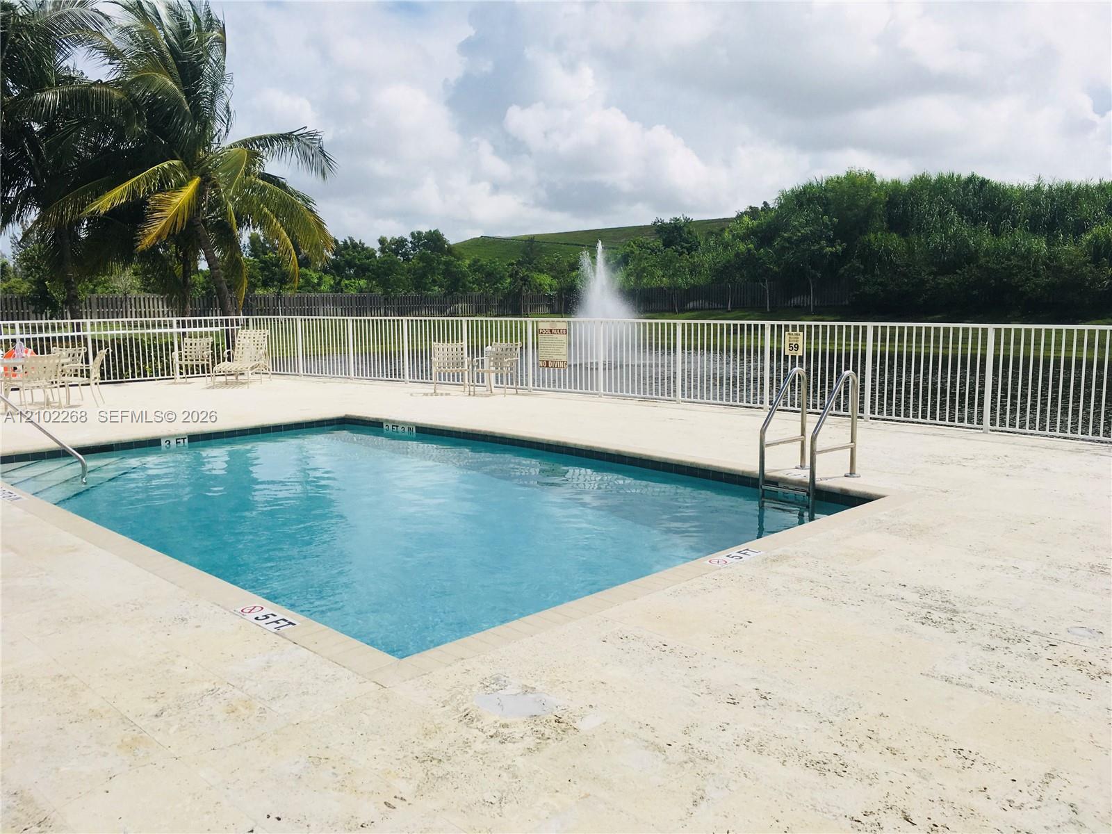 10310 NW 70th Terrace gallery image #36