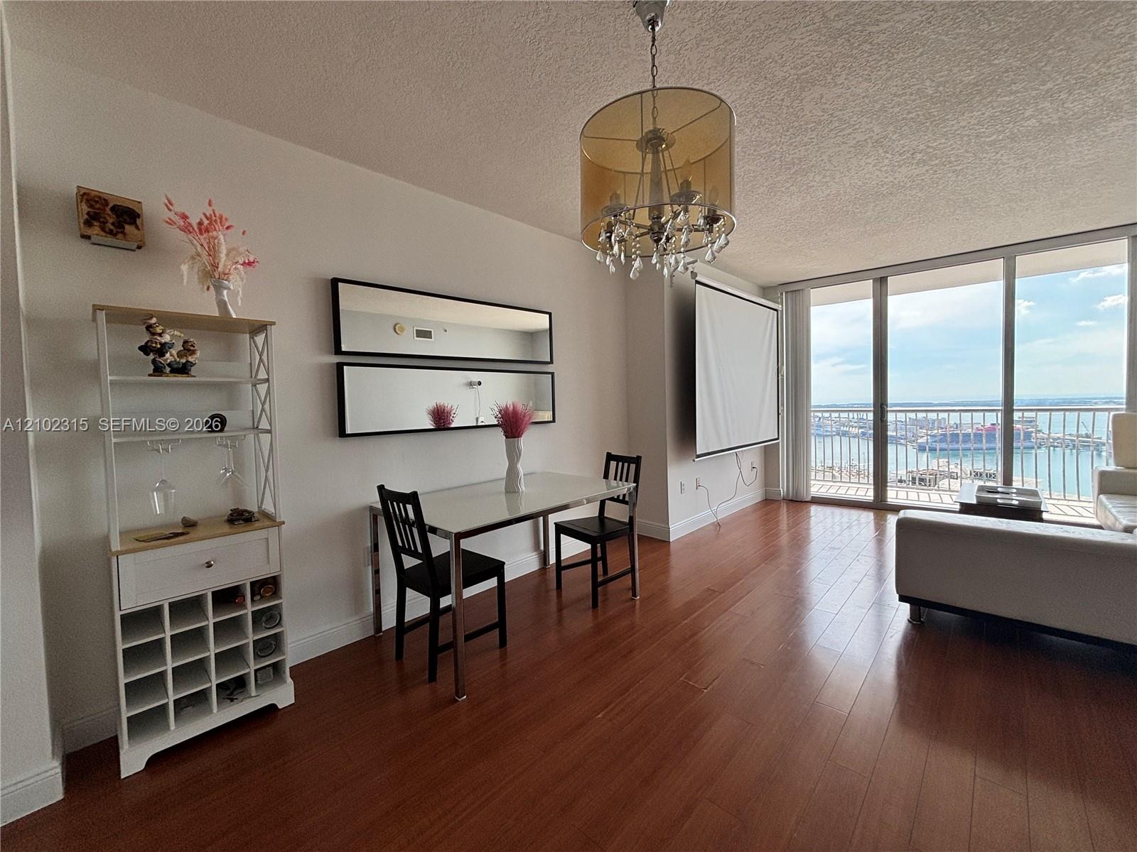 1750 N Bayshore Drive