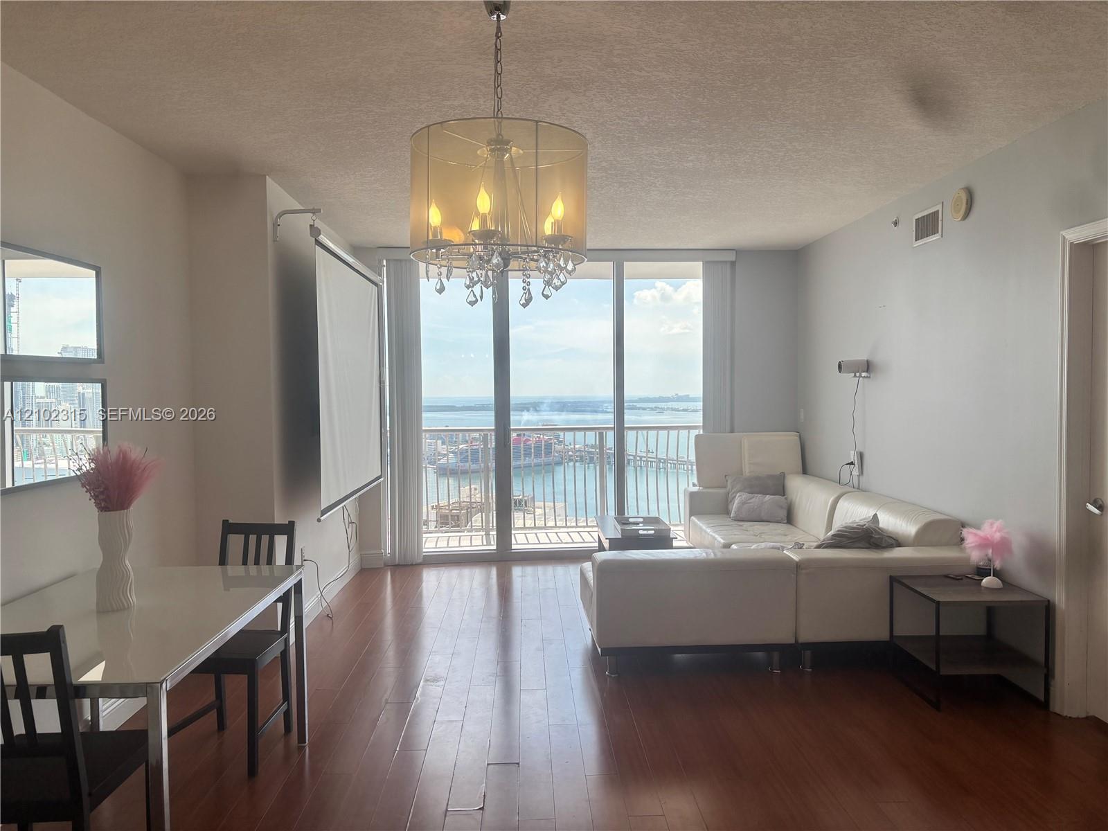 1750 N Bayshore Drive