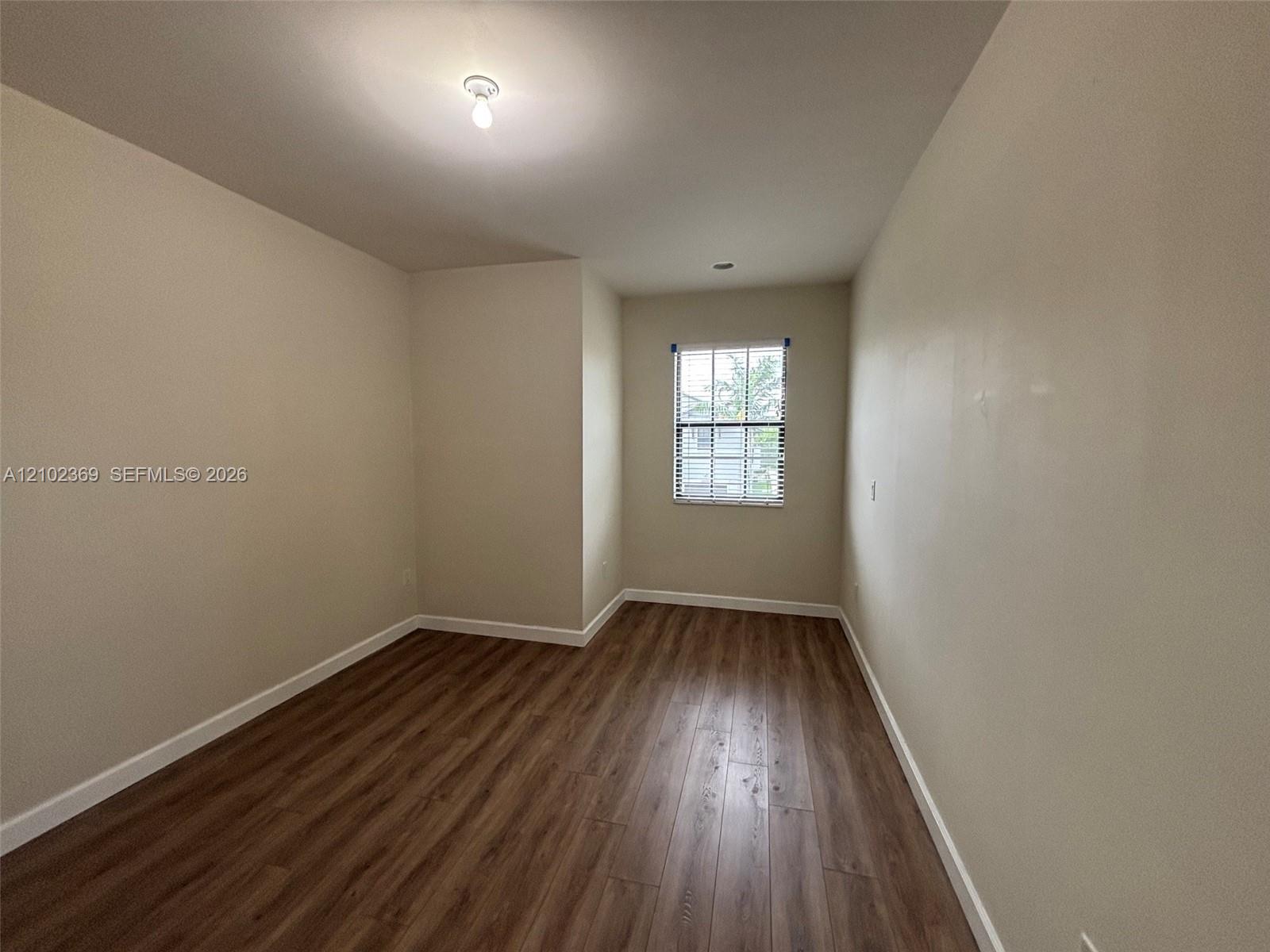 10445 NW 61 Lane gallery image #7