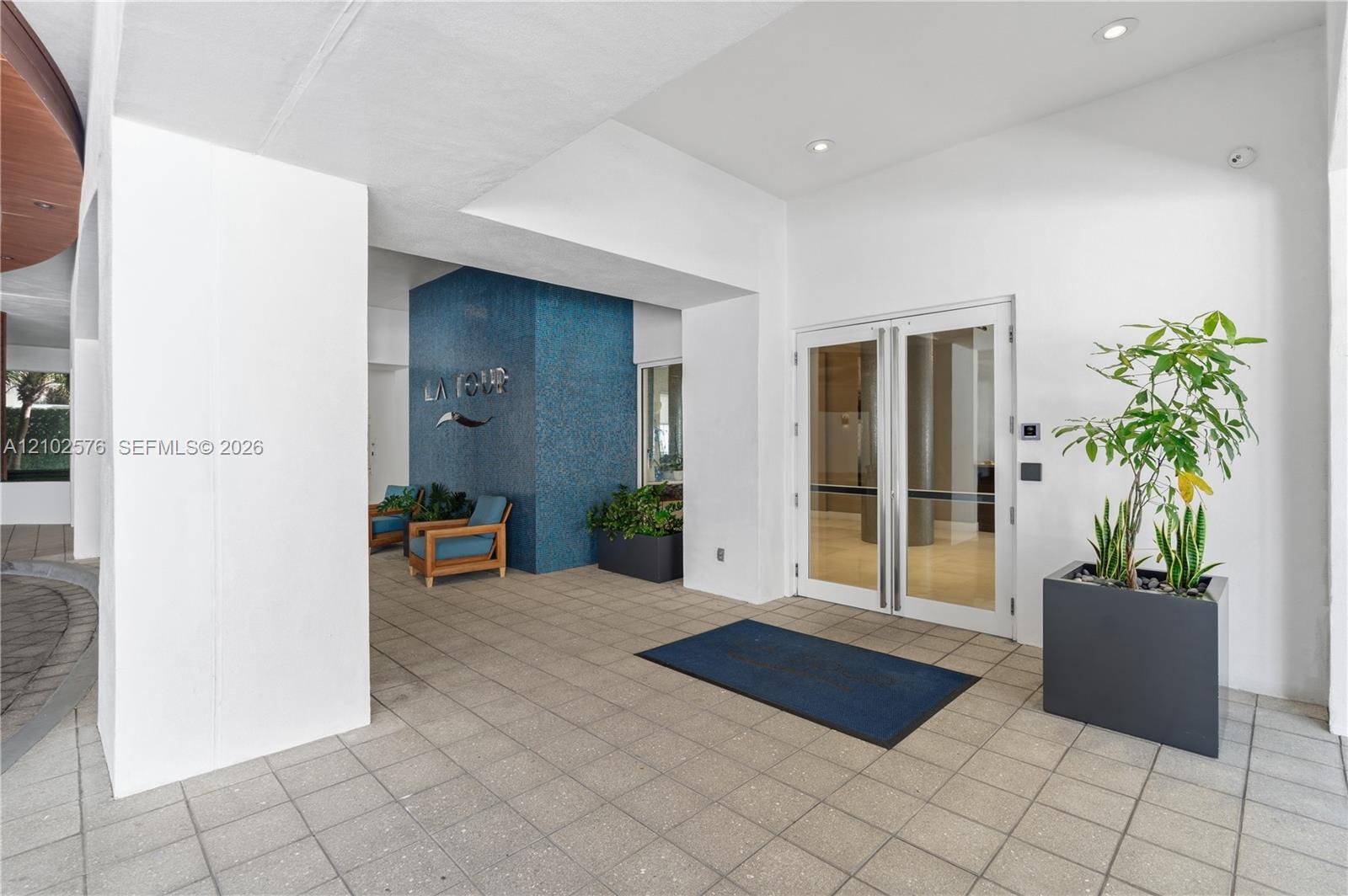 4201 Collins Avenue gallery image #59
