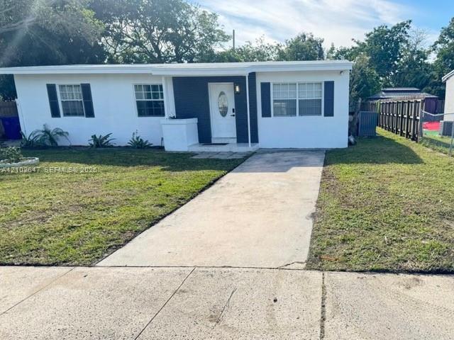 1100 NW 11th Place gallery image #1
