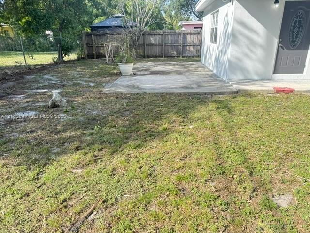 1100 NW 11th Place gallery image #12