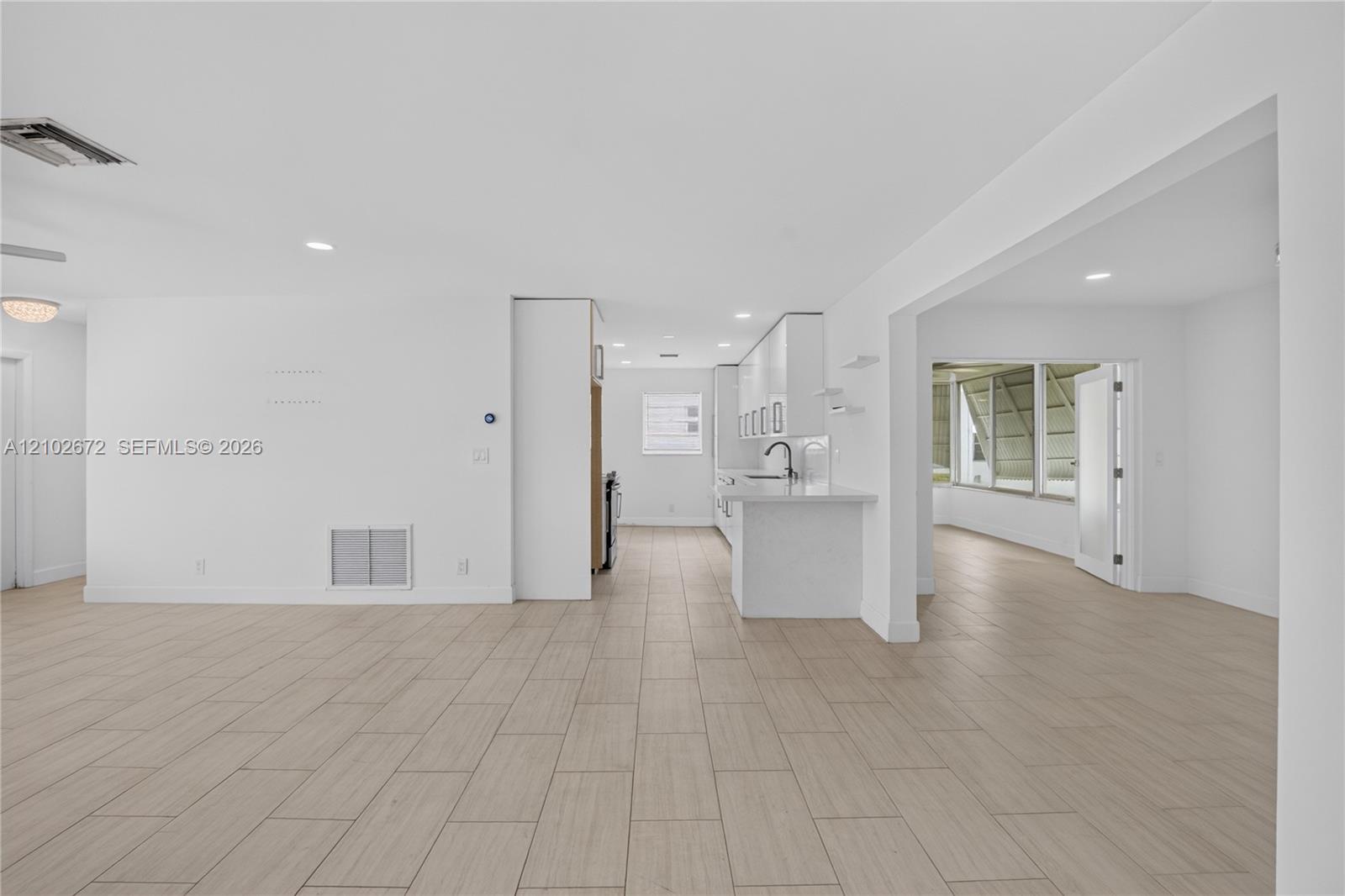 719 SW 18th Street gallery image #10
