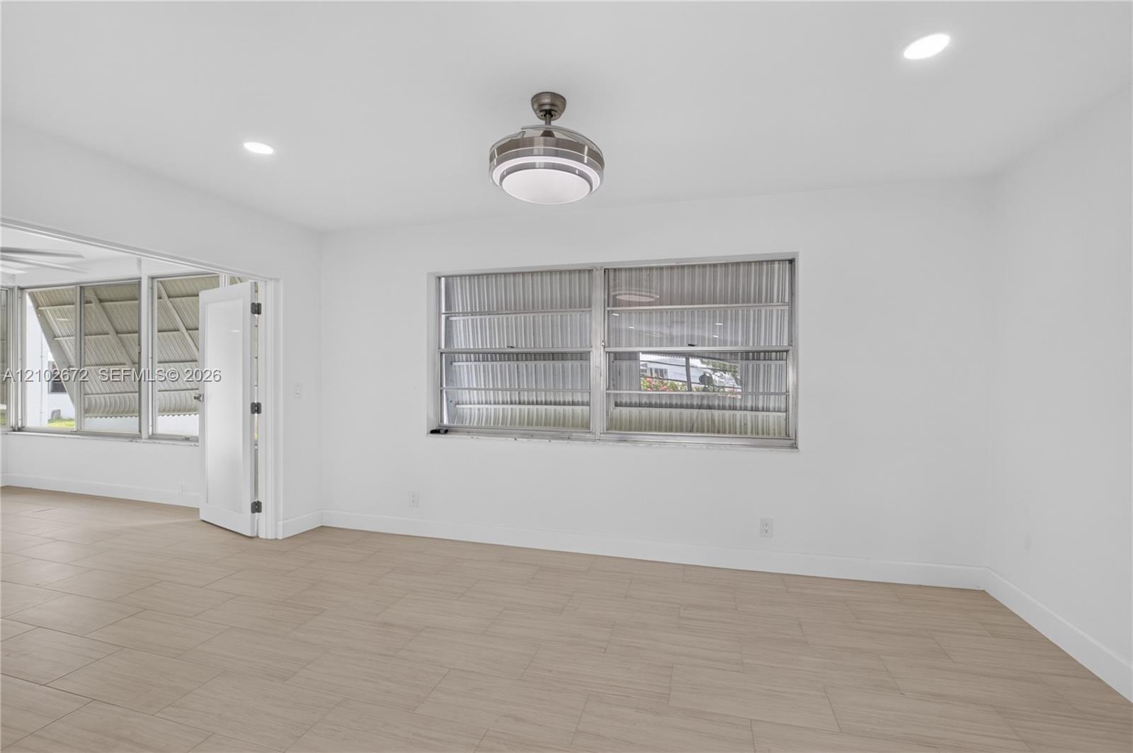 719 SW 18th Street gallery image #15