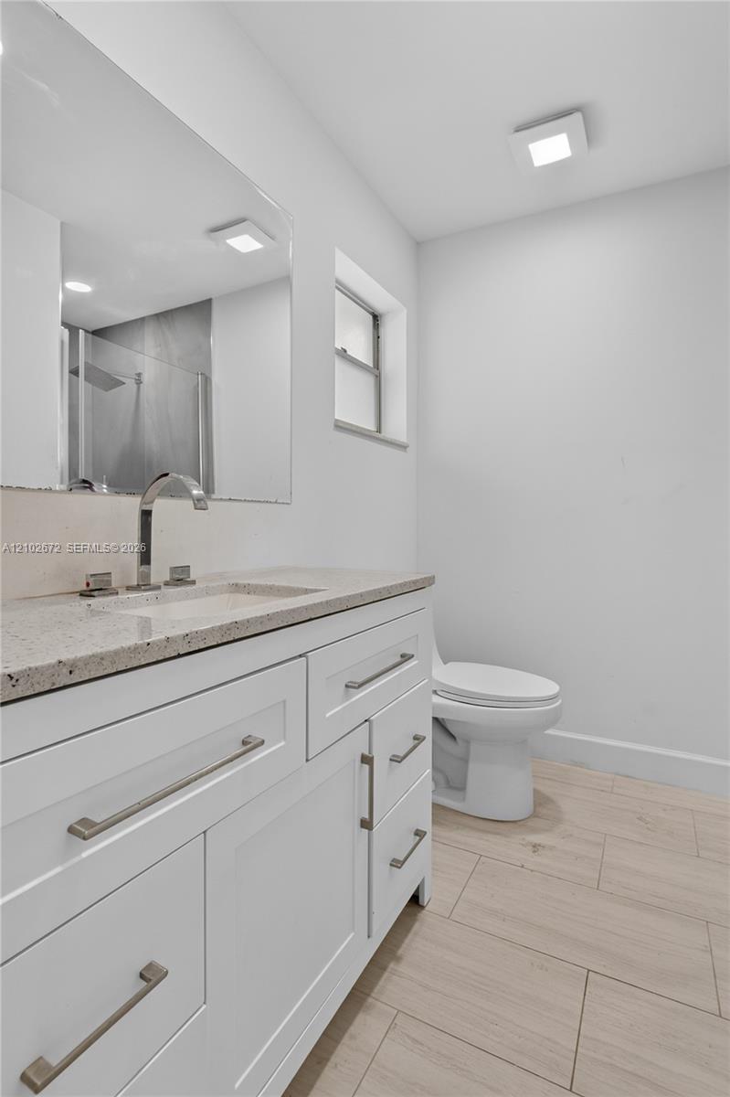 719 SW 18th Street gallery image #23