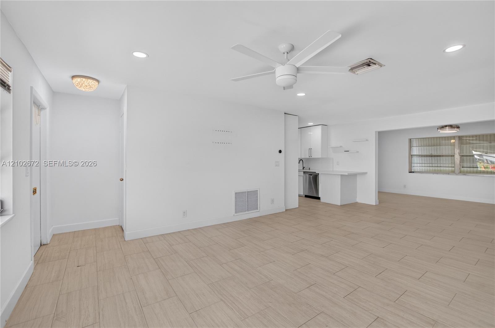 719 SW 18th Street gallery image #7