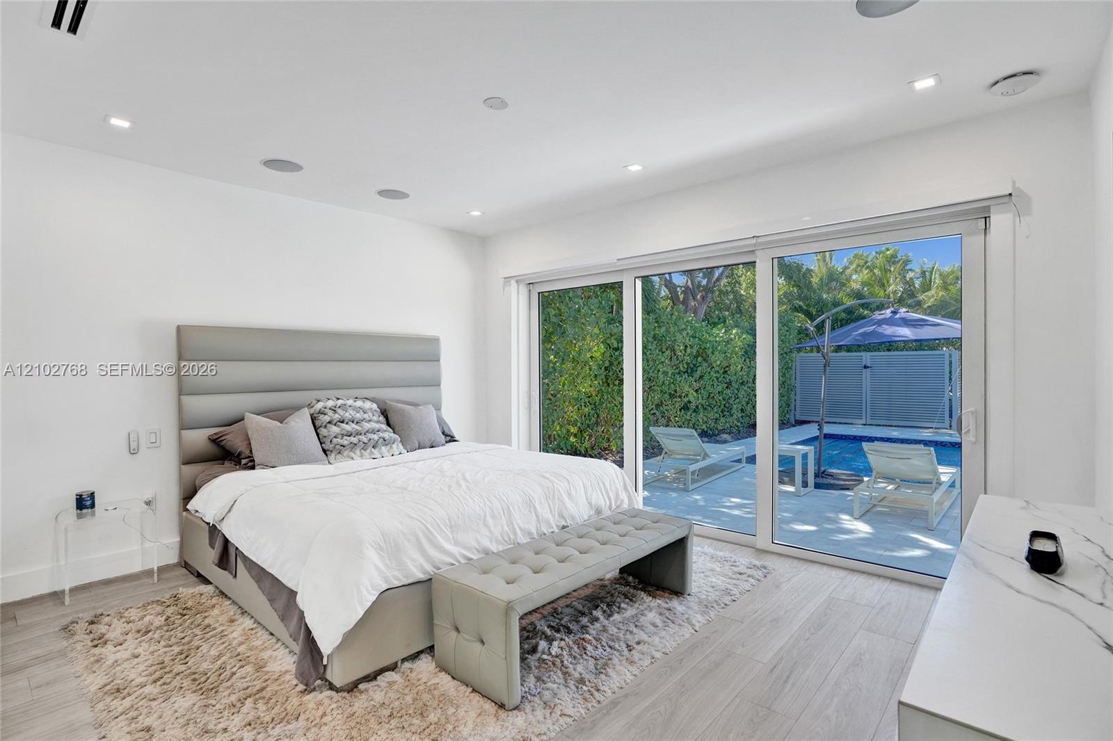 7640 Bayside Lane gallery image #12