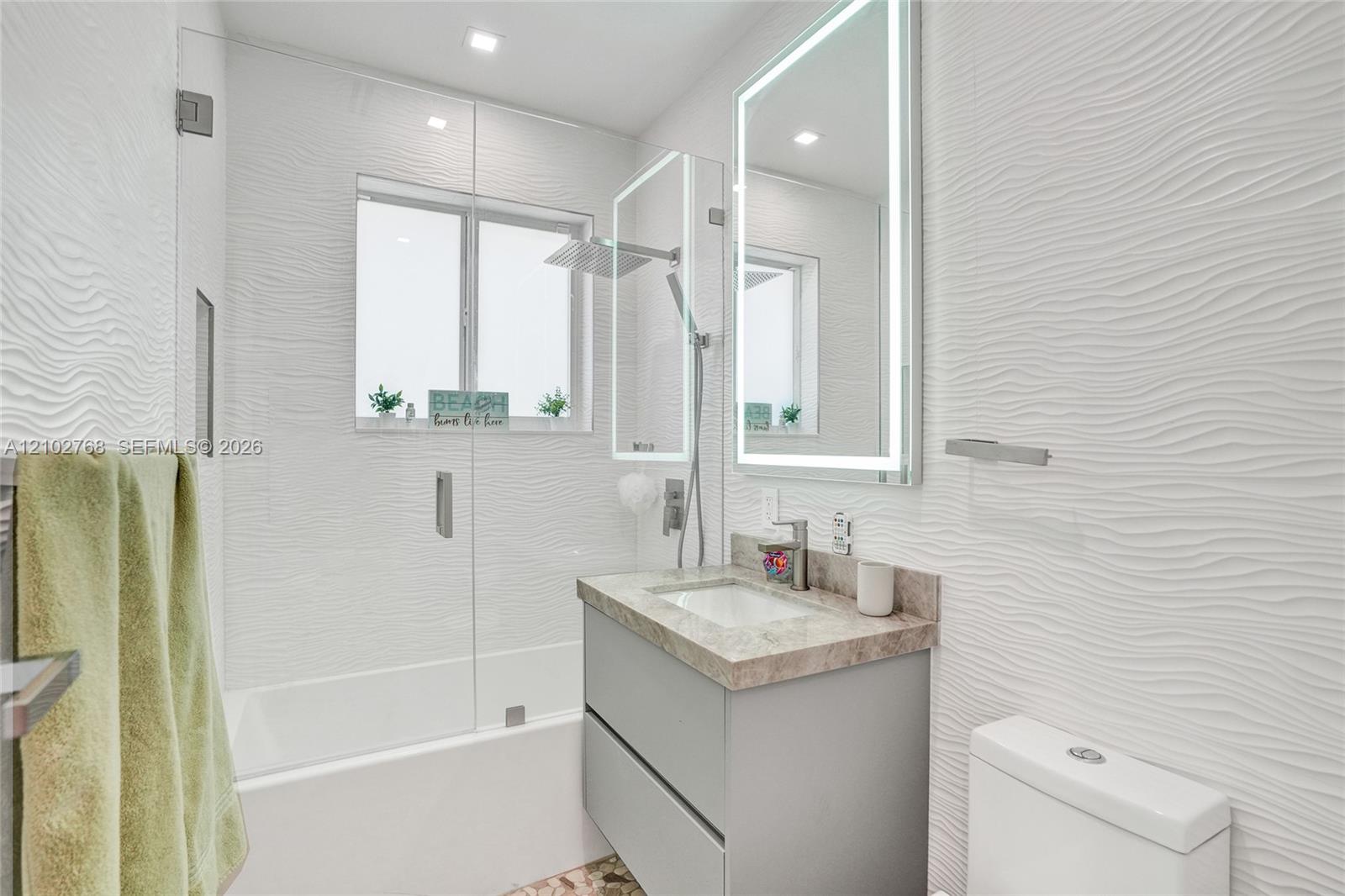 7640 Bayside Lane gallery image #16