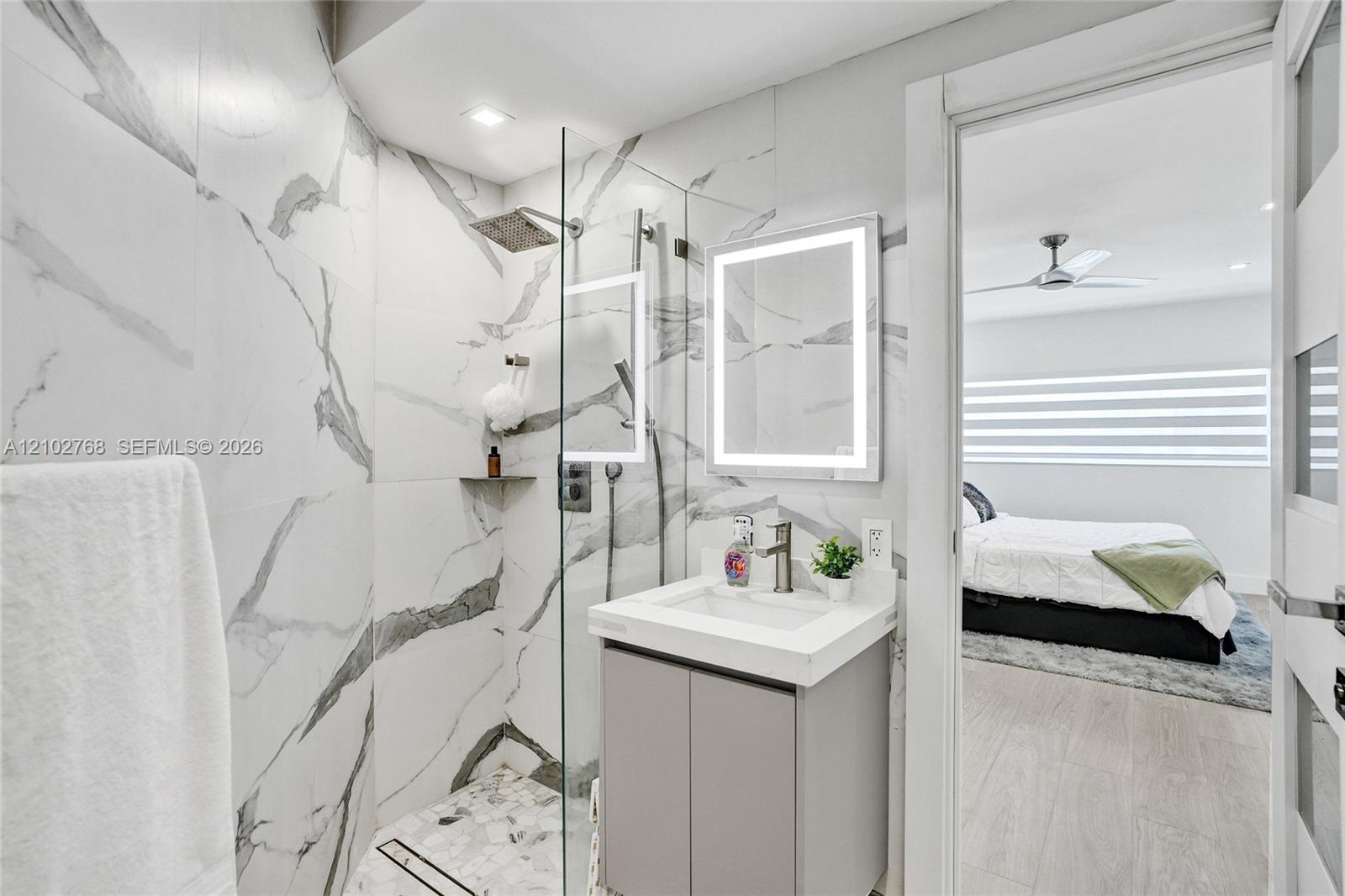 7640 Bayside Lane gallery image #17