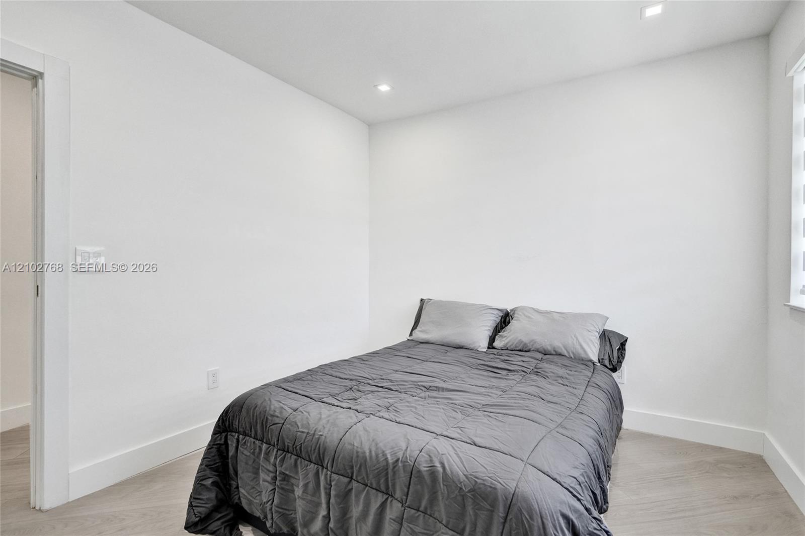 7640 Bayside Lane gallery image #21