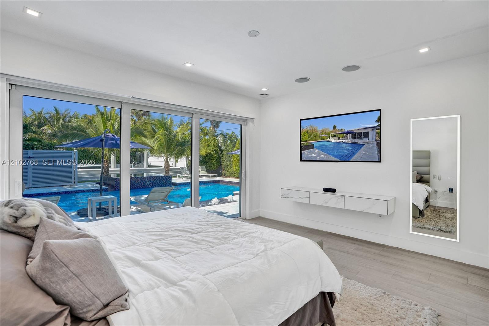 7640 Bayside Lane gallery image #23