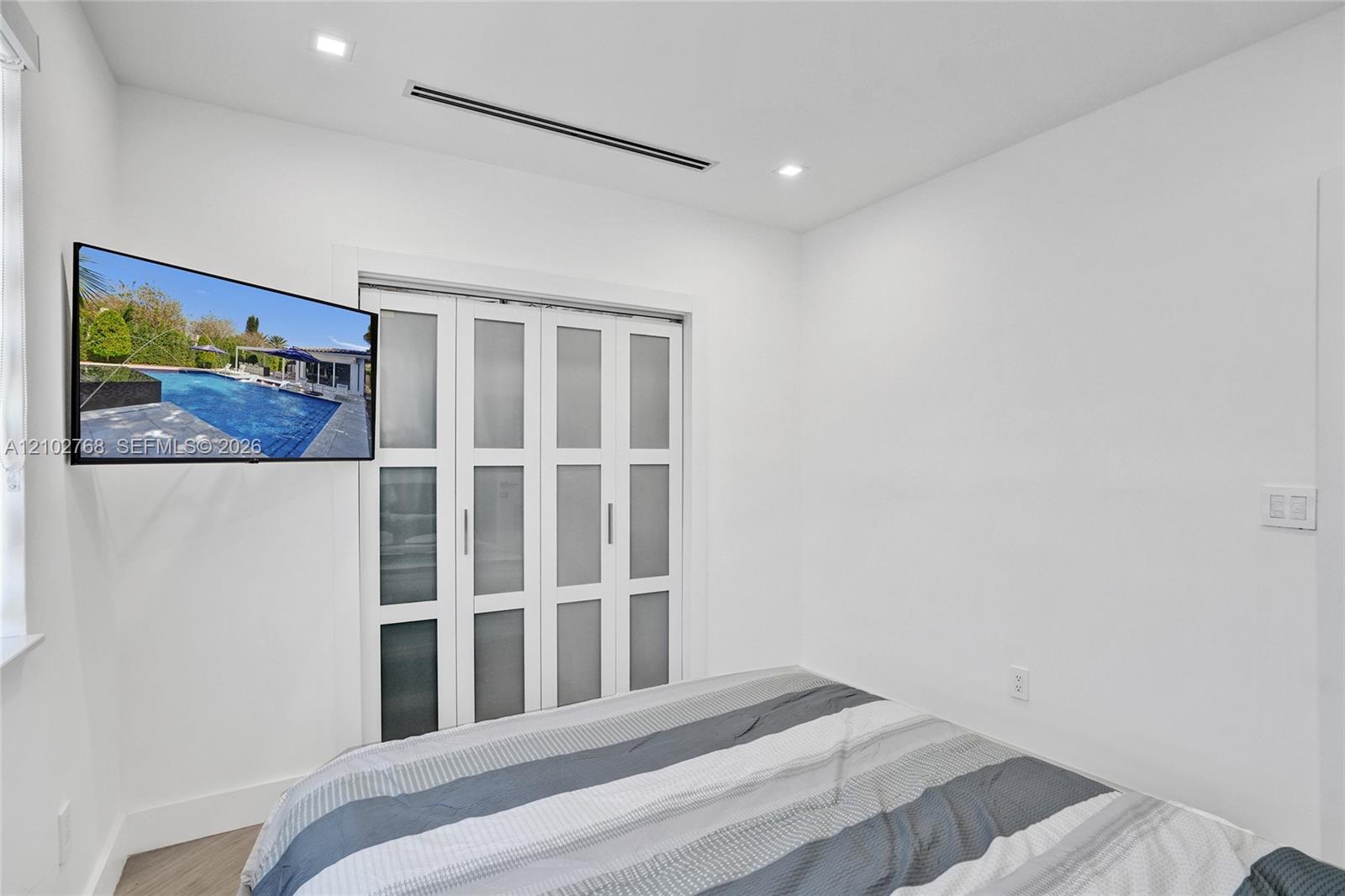 7640 Bayside Lane gallery image #41