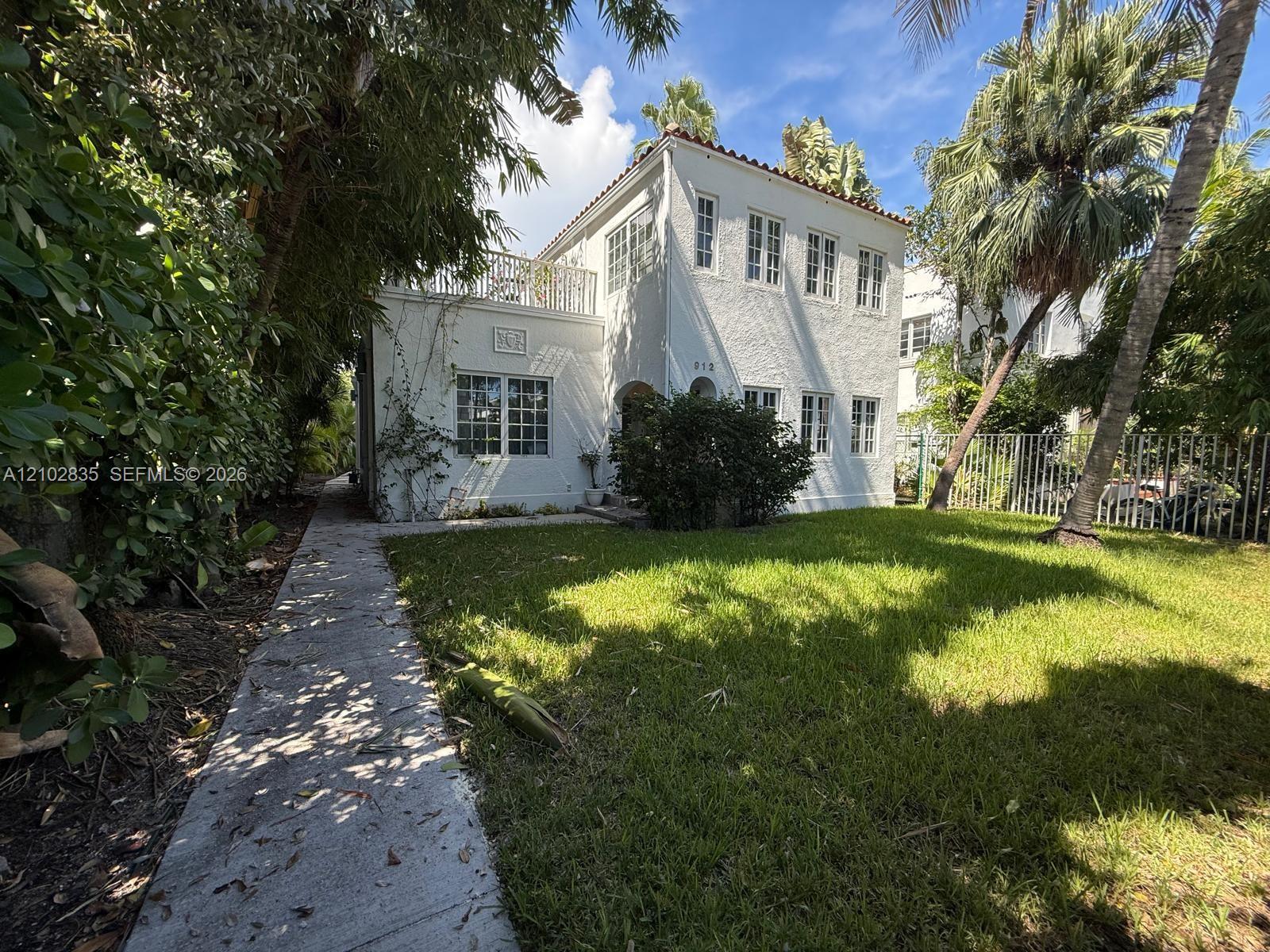 912 Euclid Avenue